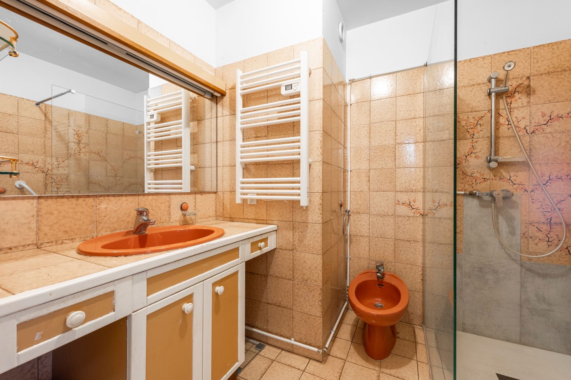 apartment 5 Rooms for sale on NICE (06000)