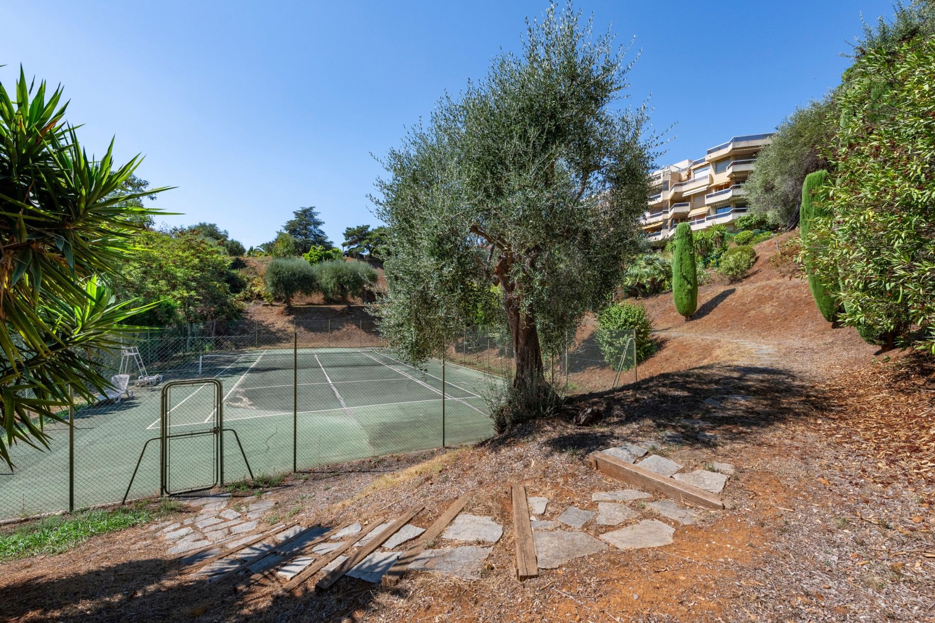 apartment 5 Rooms for sale on NICE (06000)