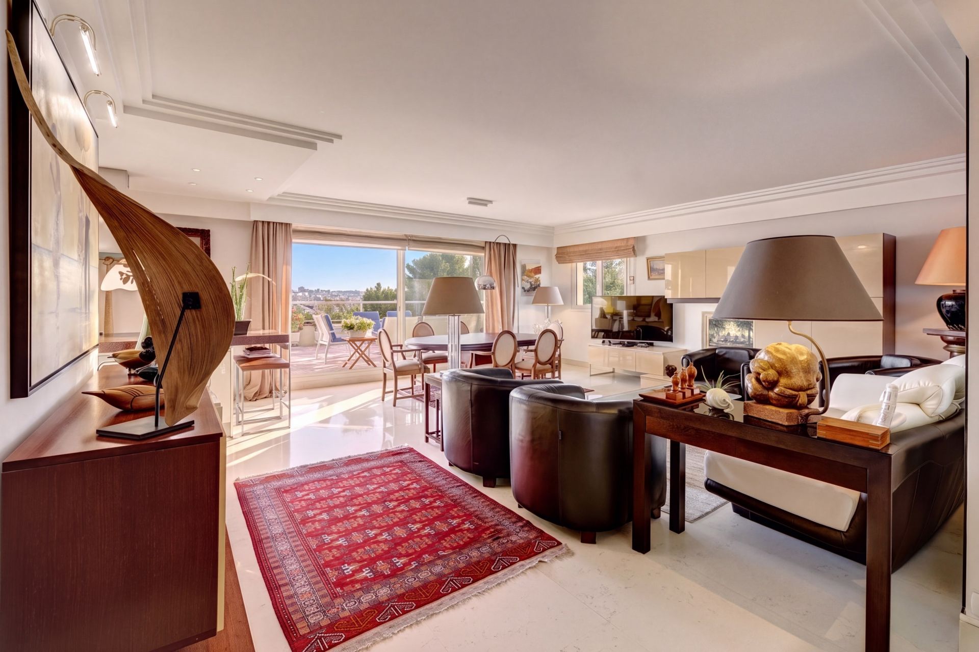 apartment 4 Rooms for sale on CANNES (06400)