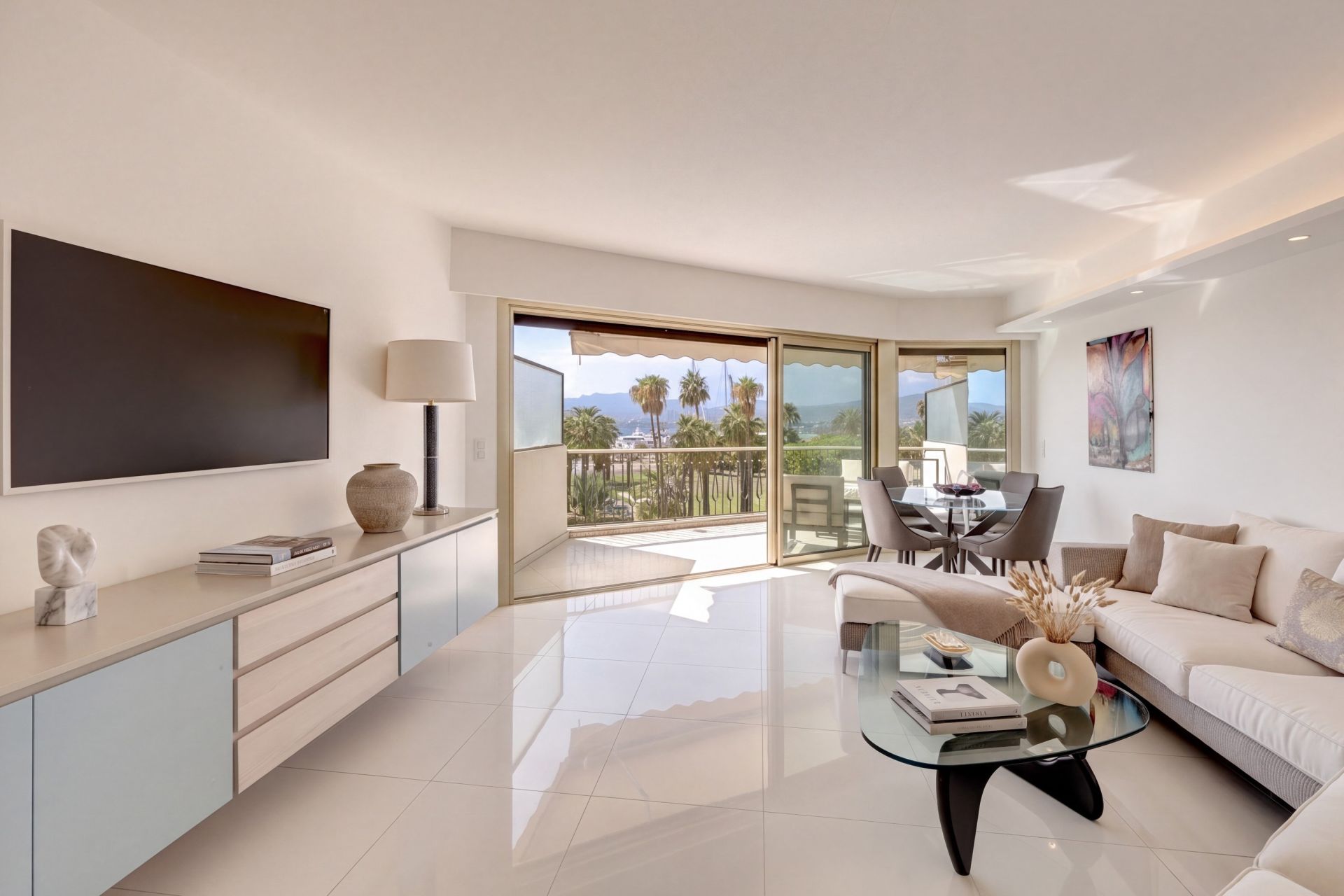 apartment 3 Rooms for sale on CANNES (06400)
