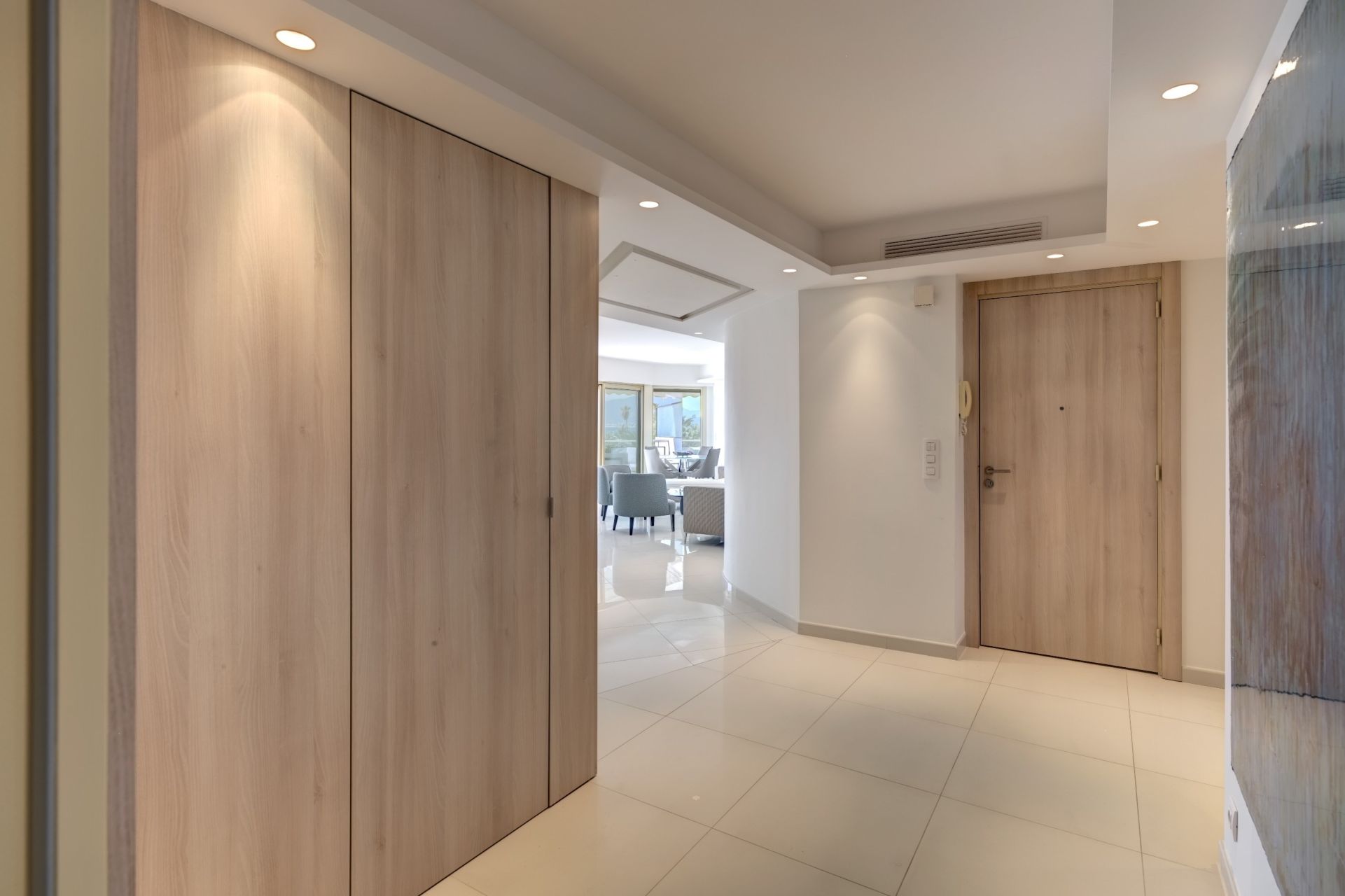 apartment 3 Rooms for sale on CANNES (06400)