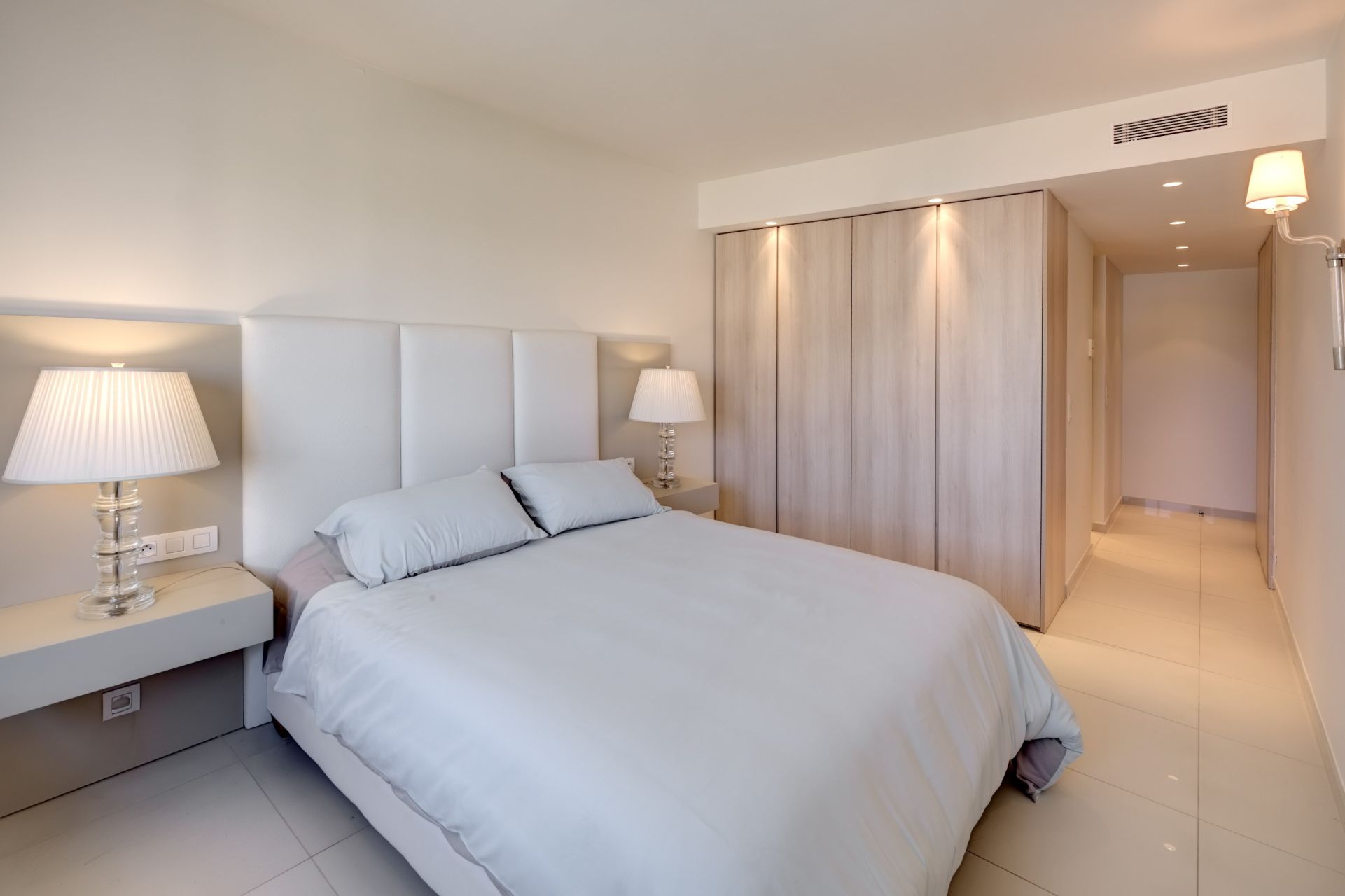 apartment 3 Rooms for sale on CANNES (06400)