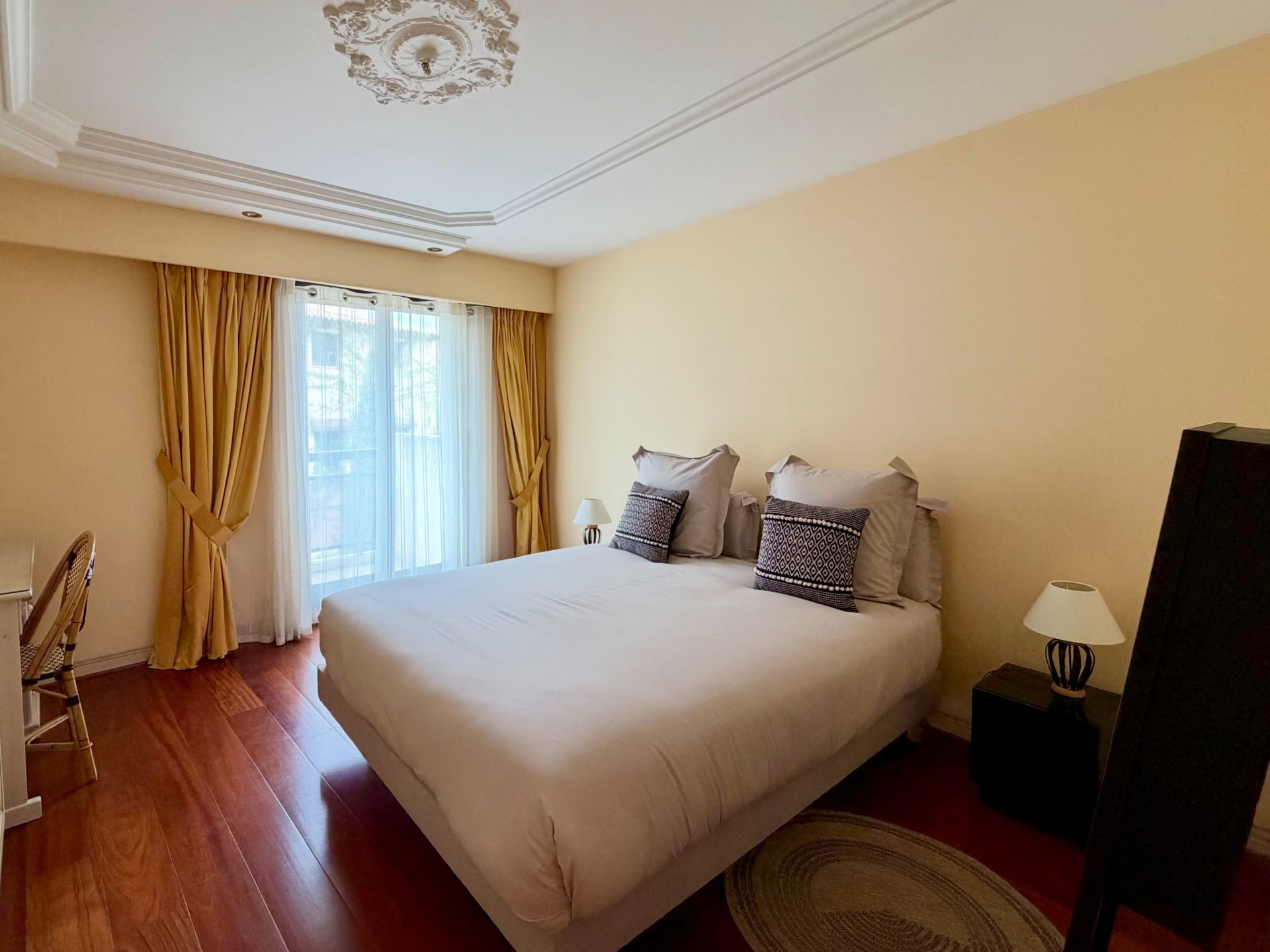 apartment 4 Rooms for sale on MOUGINS (06250)