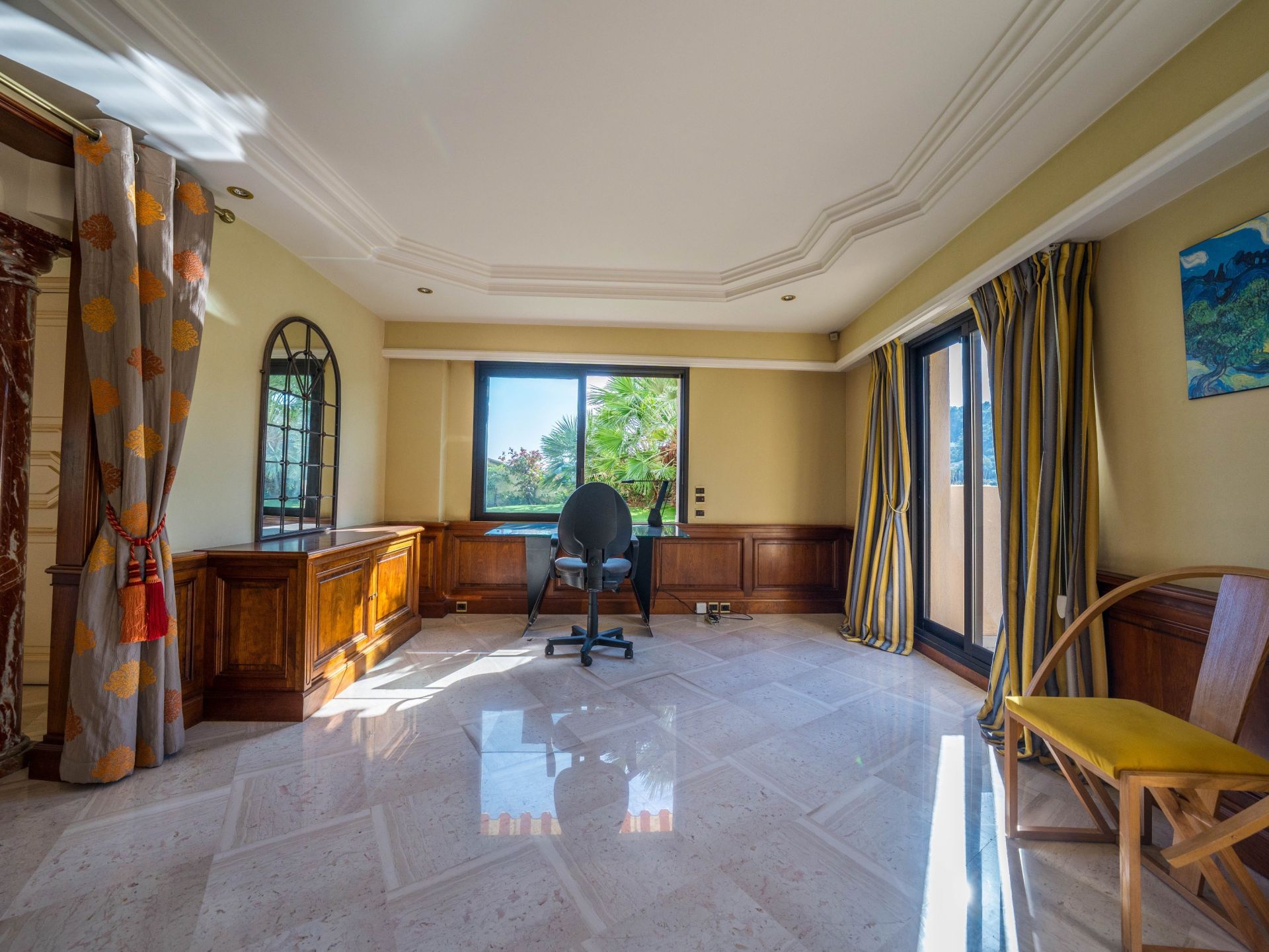 apartment 4 Rooms for sale on MOUGINS (06250)
