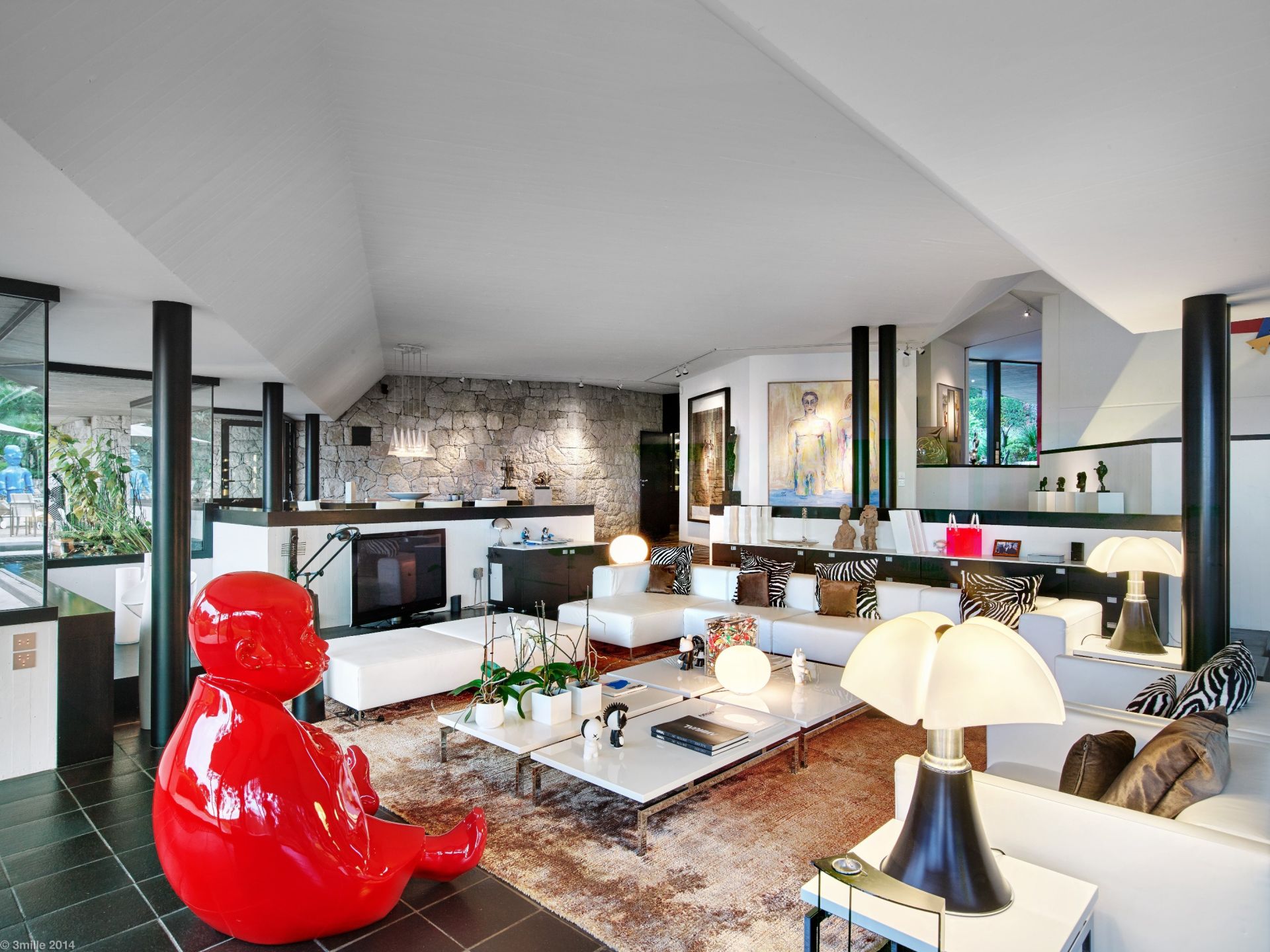 contemporary house 12 Rooms for sale on ST PAUL DE VENCE (06570)