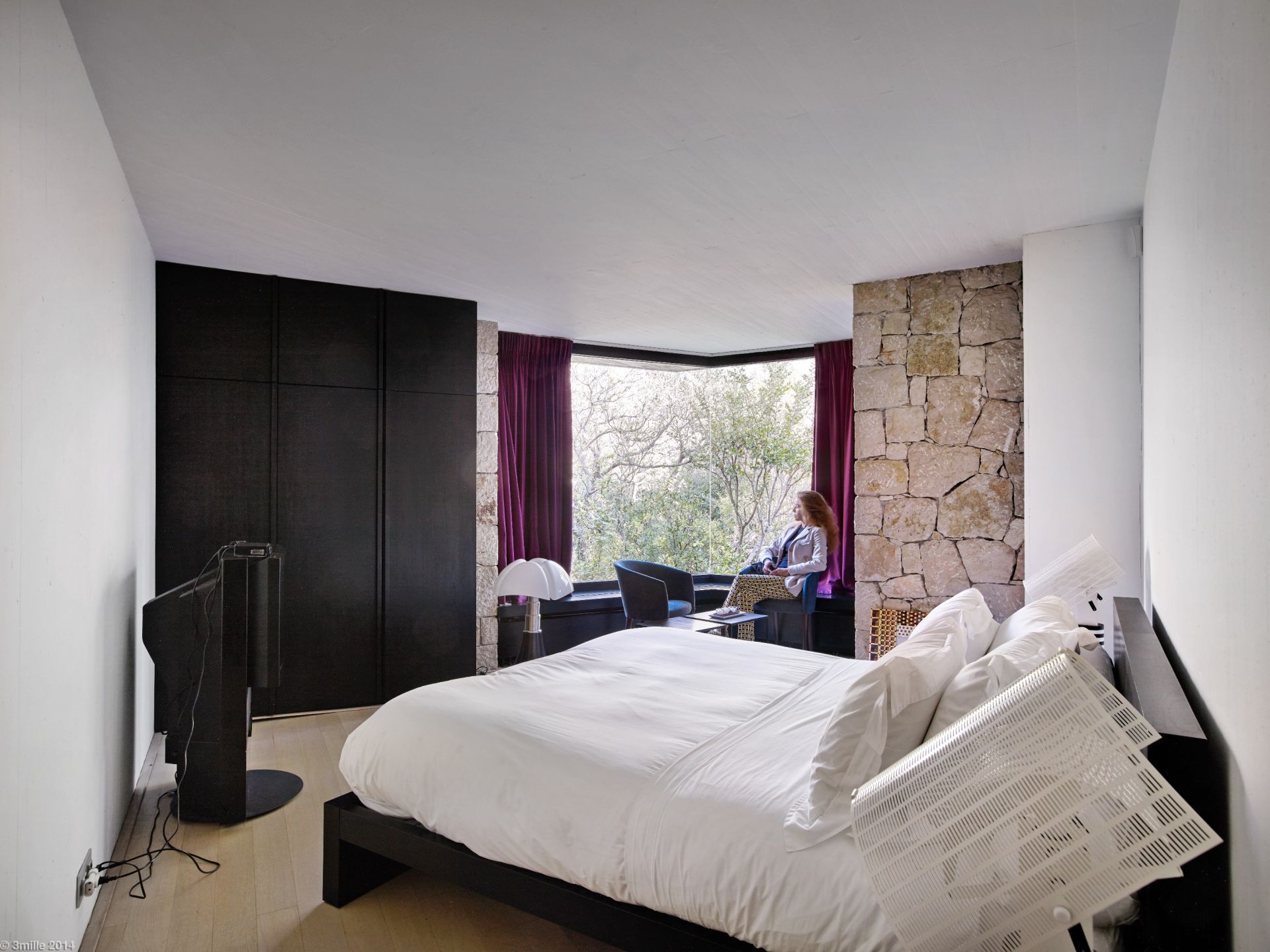 contemporary house 12 Rooms for sale on ST PAUL DE VENCE (06570)