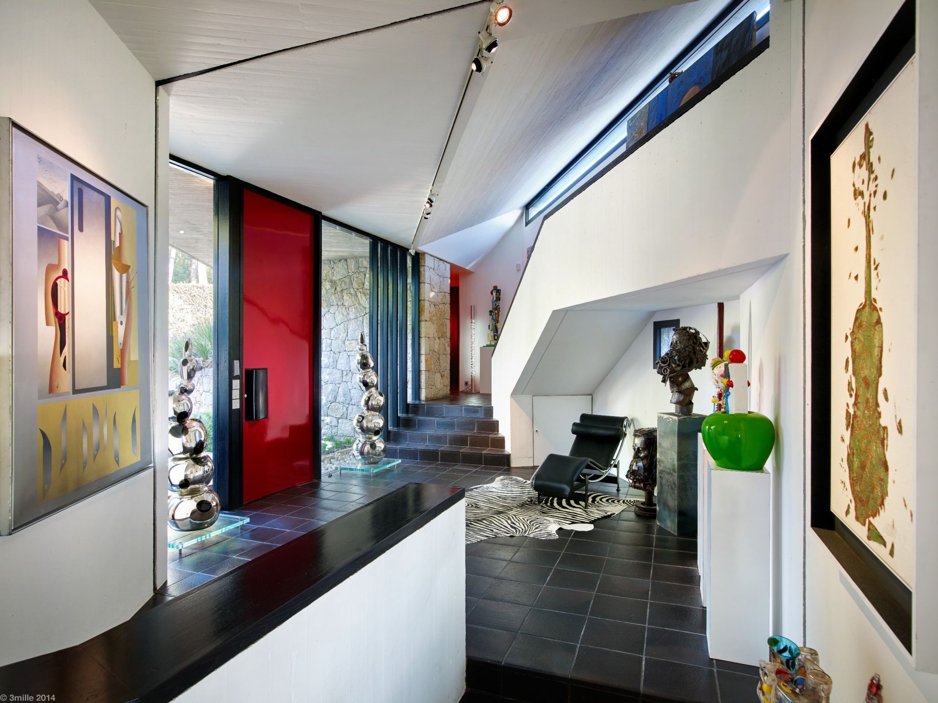 contemporary house 12 Rooms for sale on ST PAUL DE VENCE (06570)