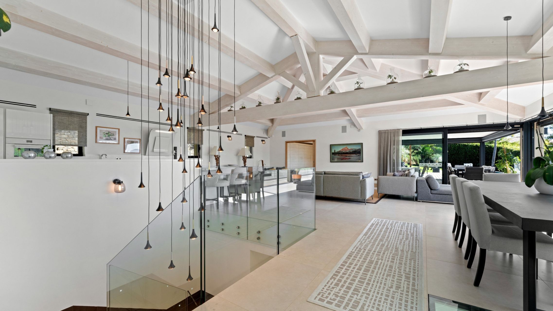contemporary house 9 Rooms for sale on GRIMAUD (83310)