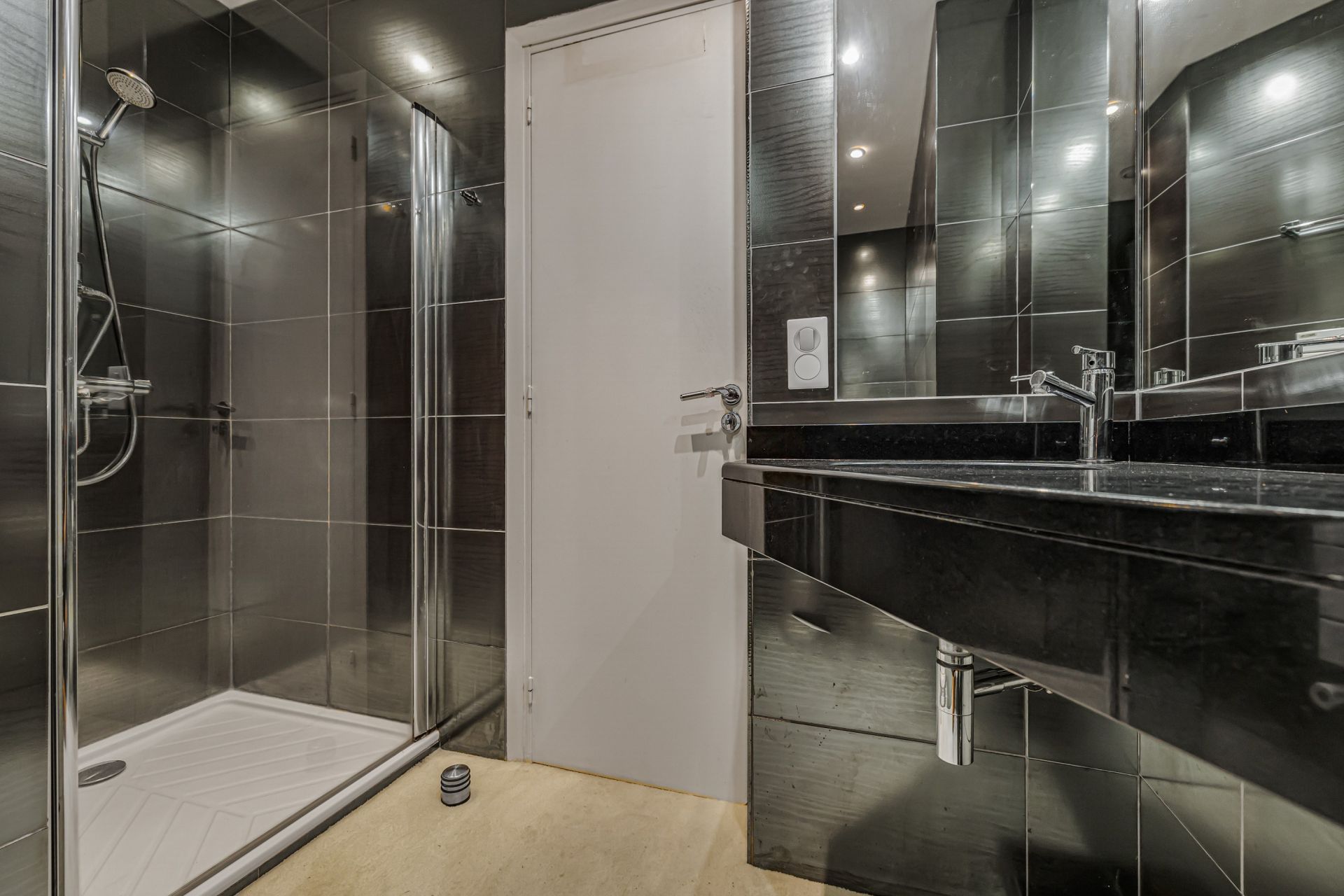 apartment 3 Rooms for sale on CANNES (06400)
