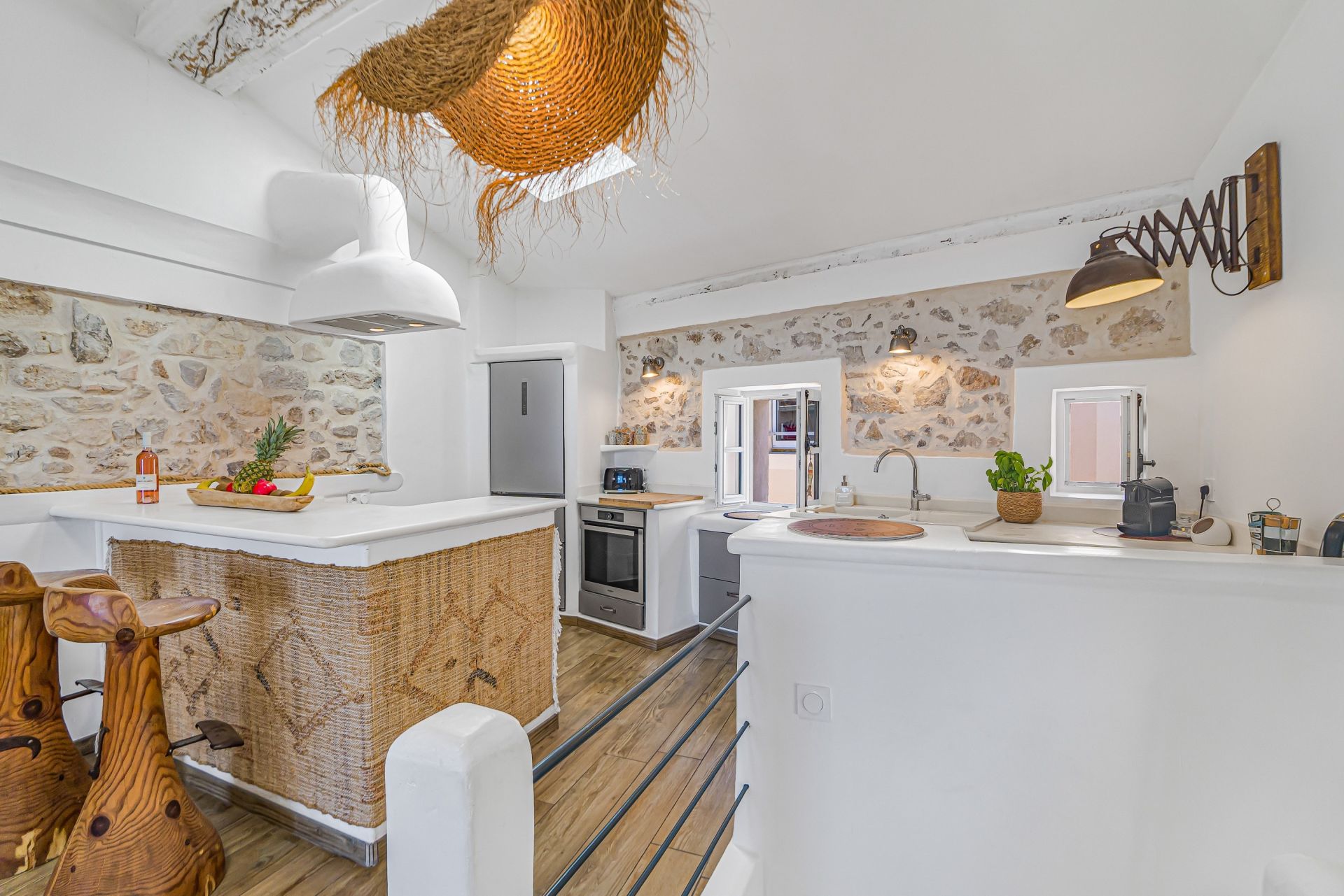 fisherman's house 4 Rooms for sale on ANTIBES (06600)