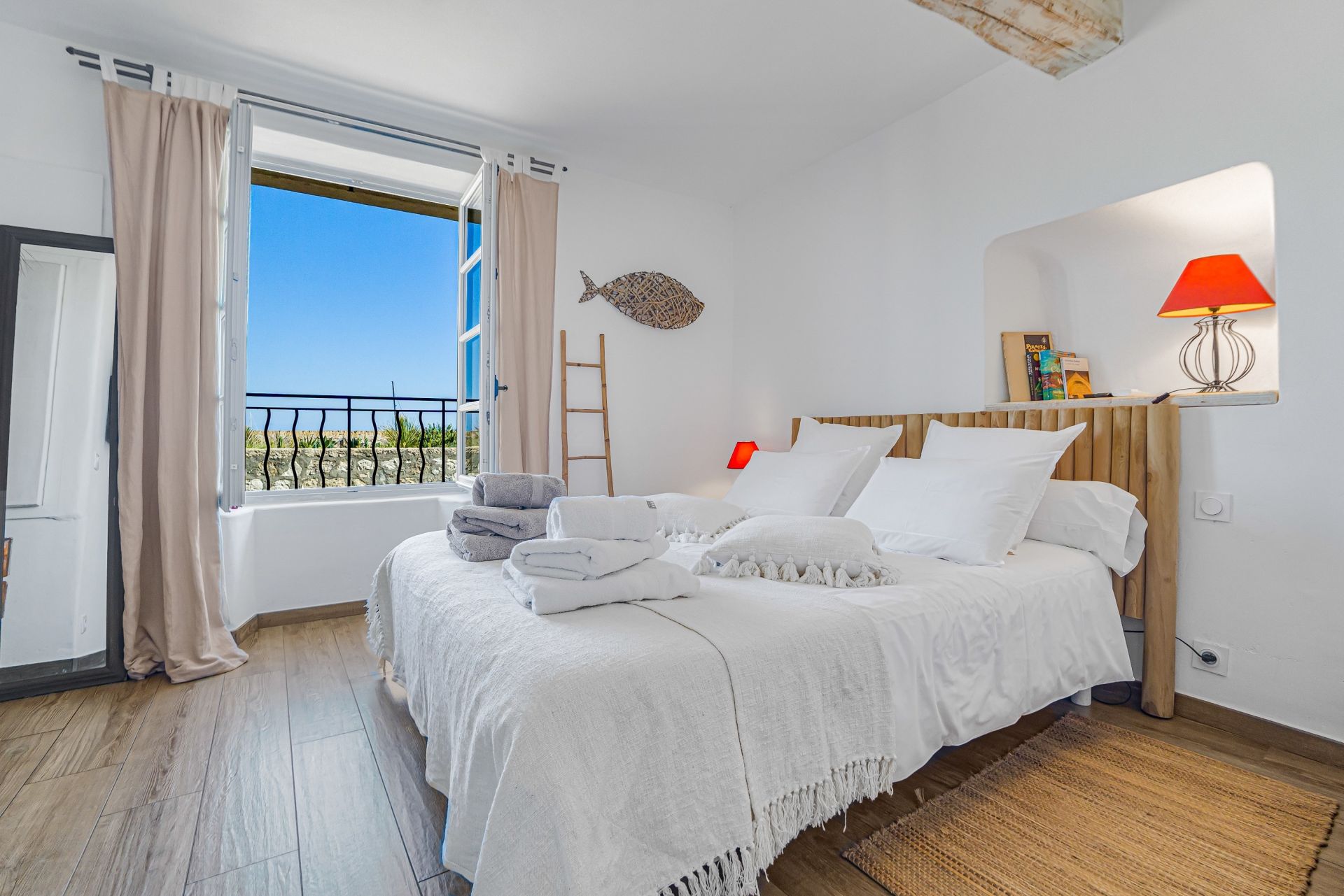 fisherman's house 4 Rooms for sale on ANTIBES (06600)