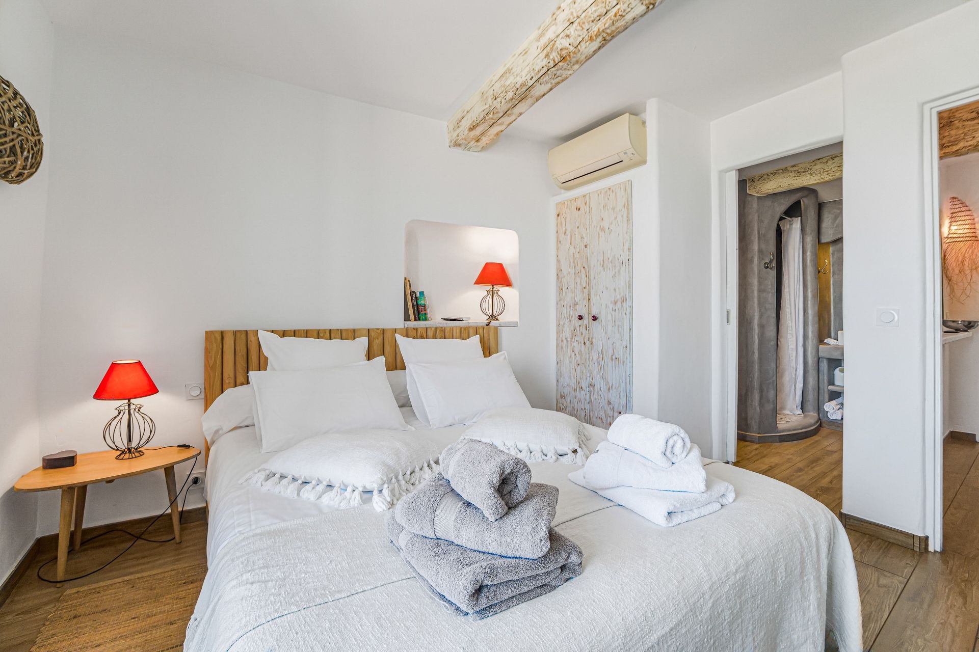 fisherman's house 4 Rooms for sale on ANTIBES (06600)
