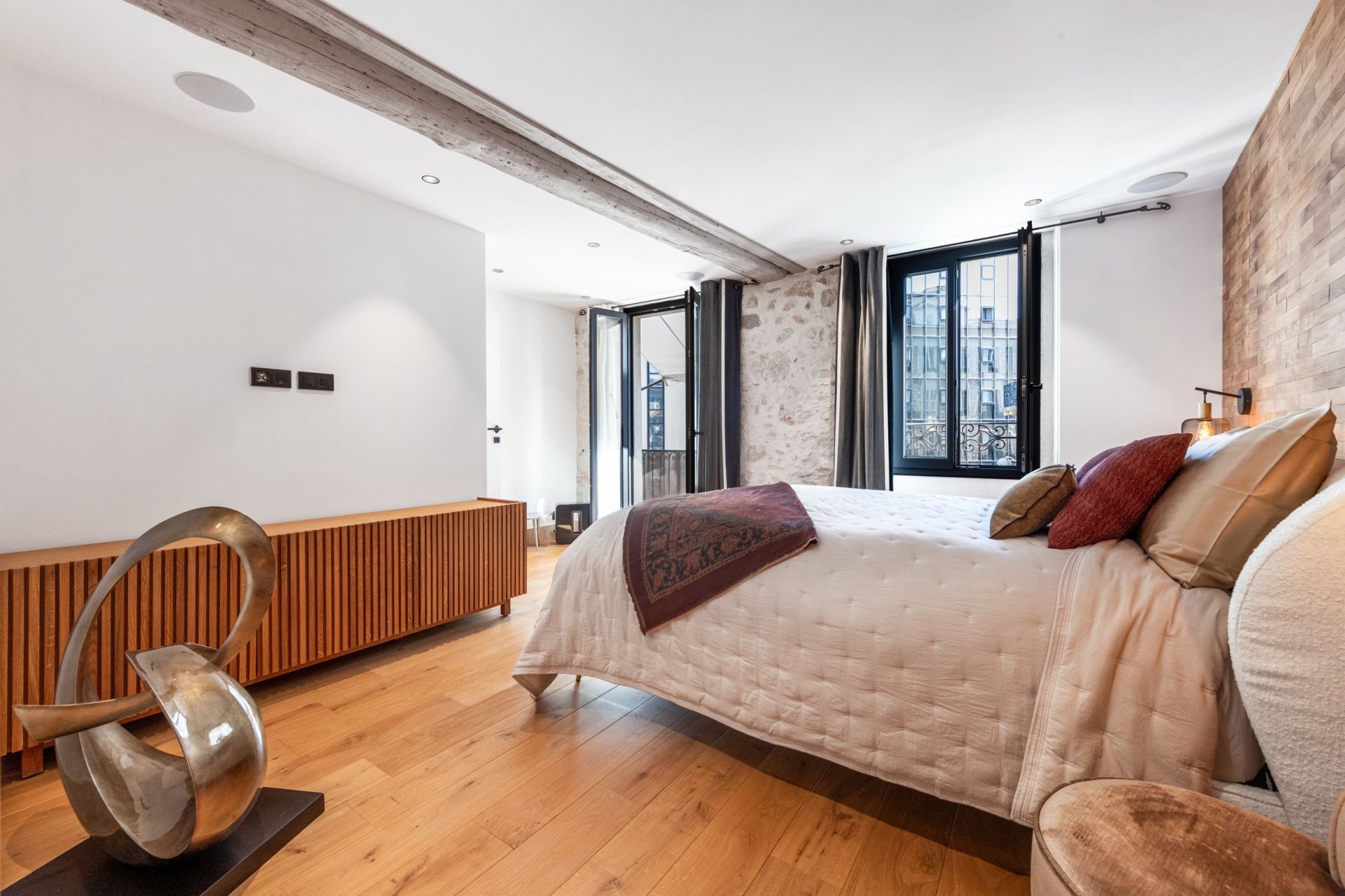 apartment 4 Rooms for sale on NICE (06000)