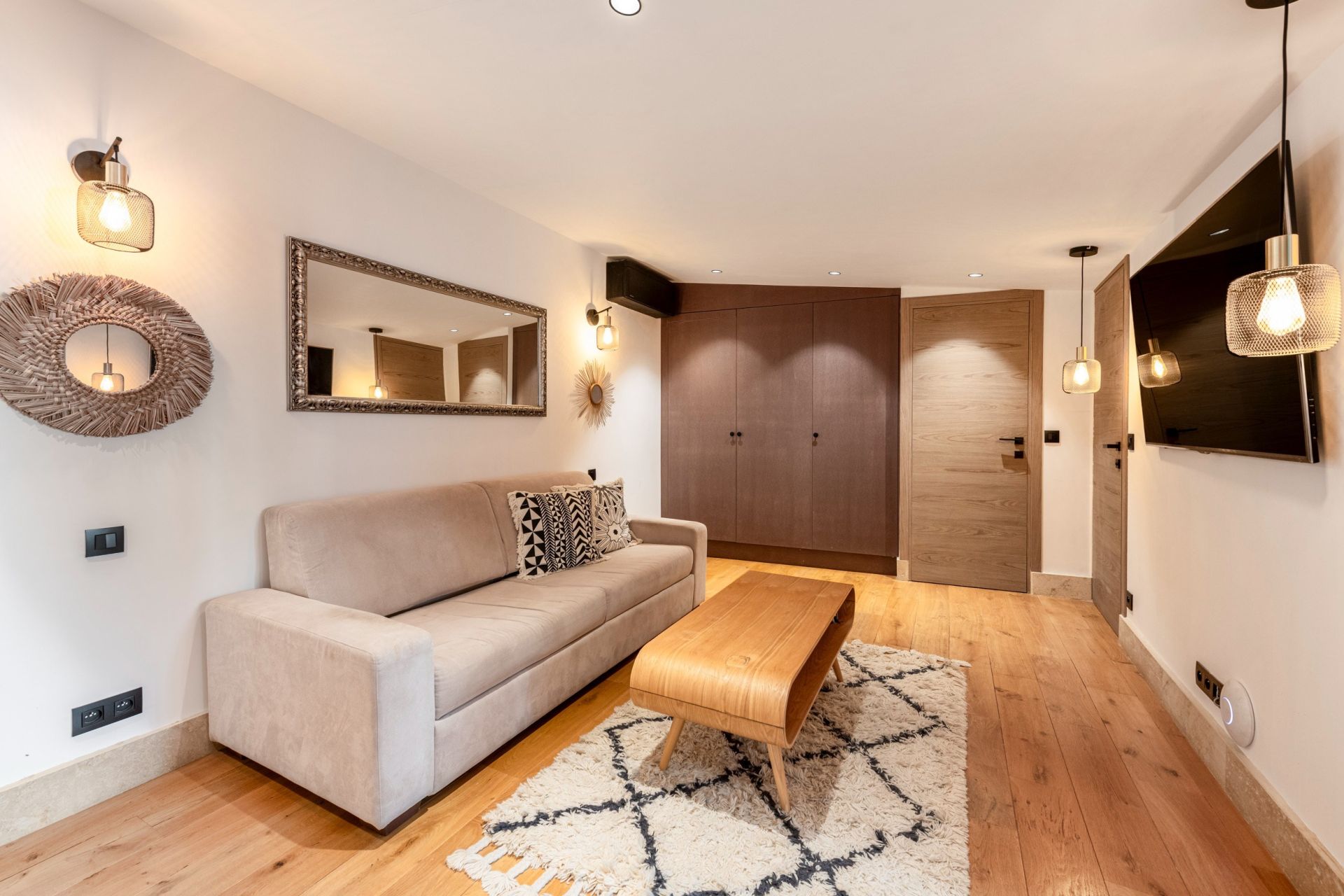 apartment 4 Rooms for sale on NICE (06000)