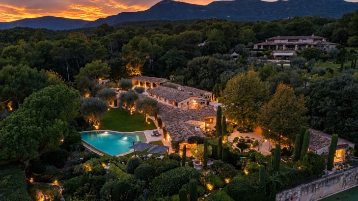 Vente Maison provençale La Colle-sur-Loup 11&nbsp;Pièces 900&nbsp;m²