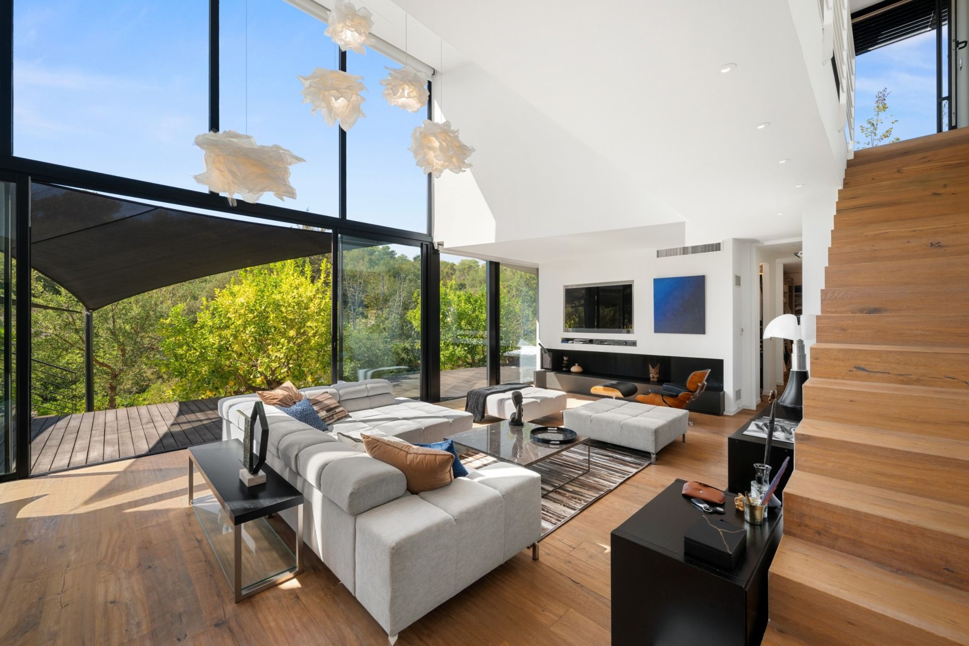 maison contemporaine 6 Pièces en vente sur LA COLLE SUR LOUP (06480)