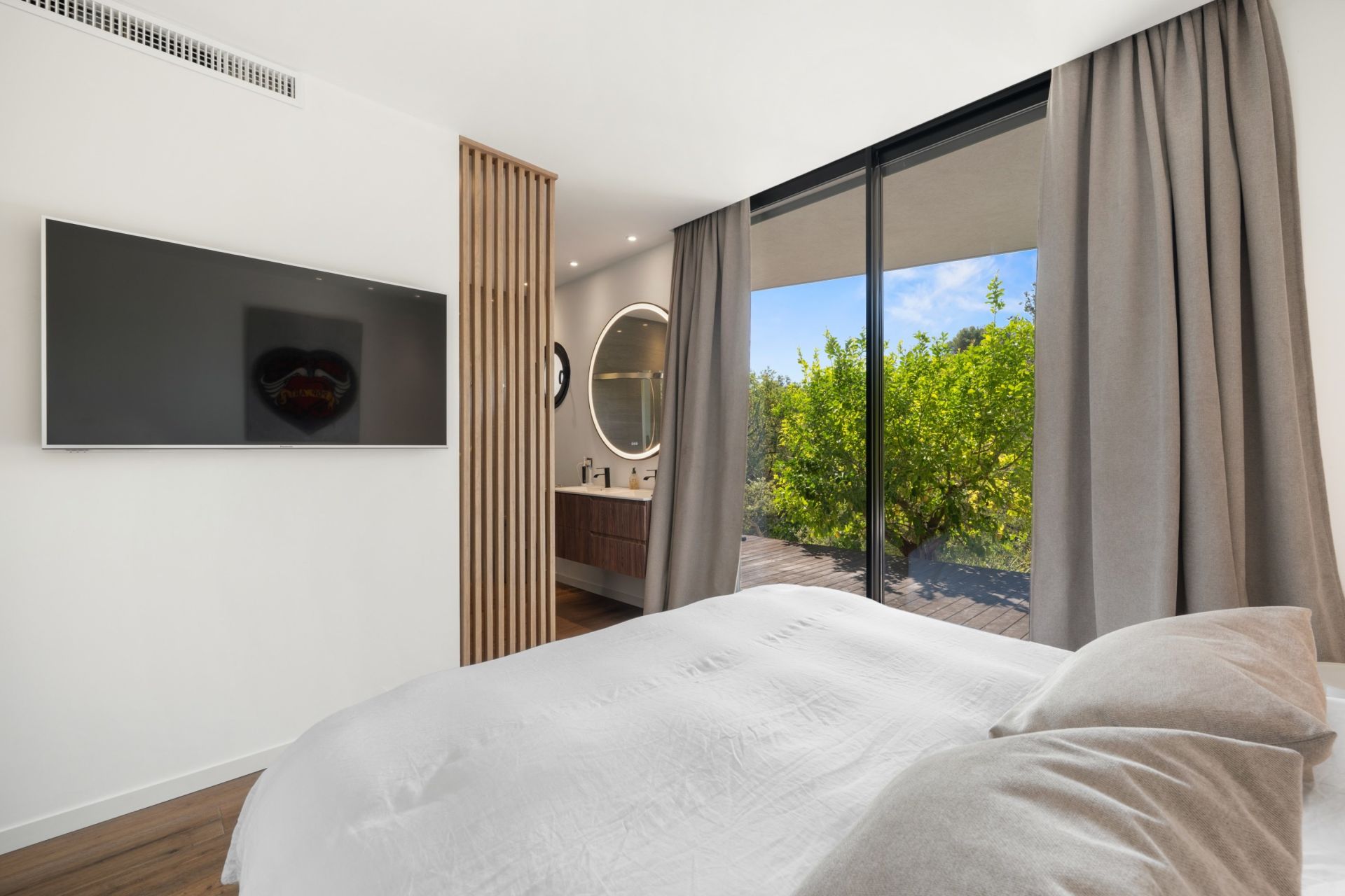 maison contemporaine 6 Pièces en vente sur LA COLLE SUR LOUP (06480)