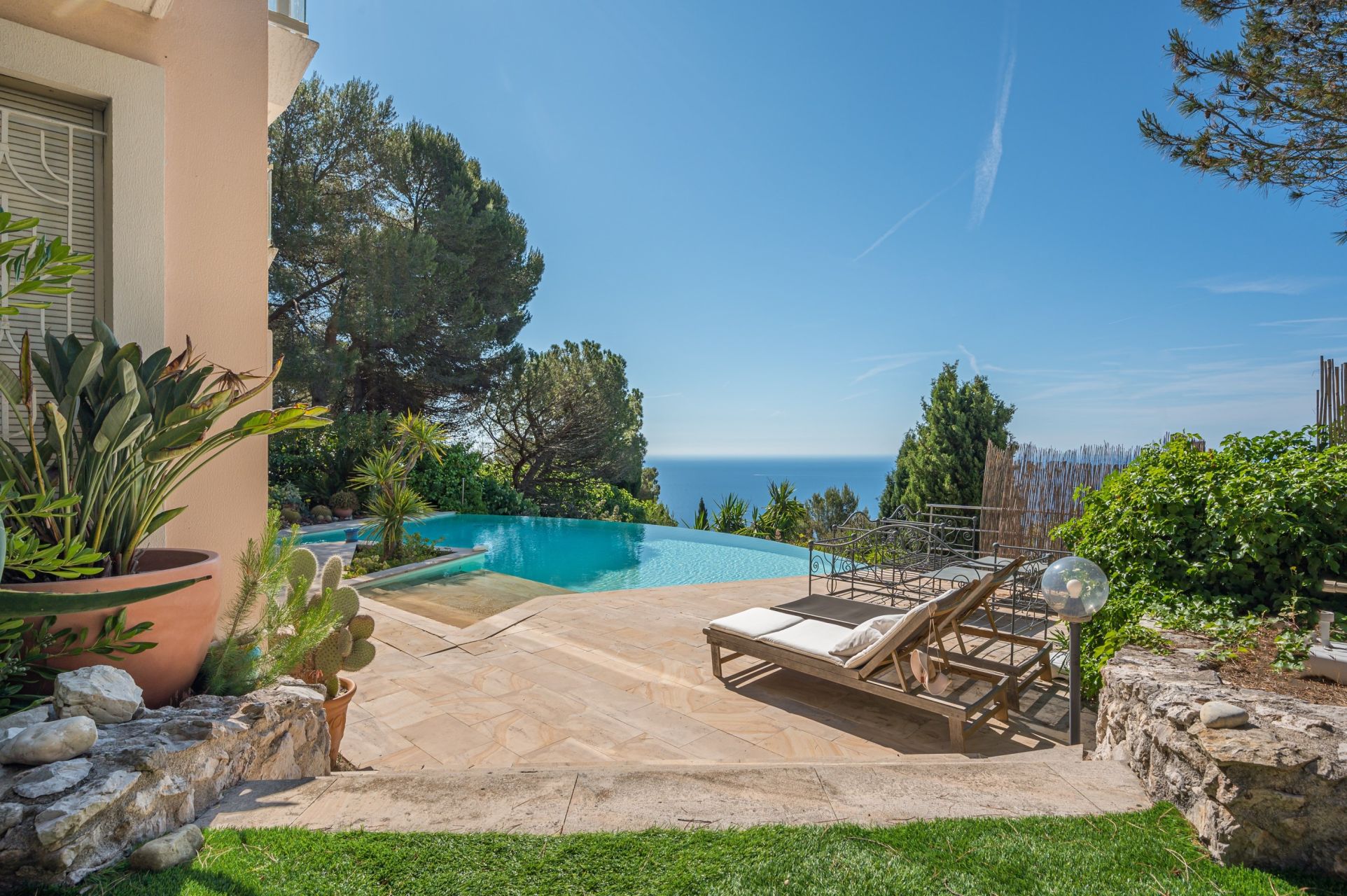 villa 5 Pièces en vente sur EZE (06360)