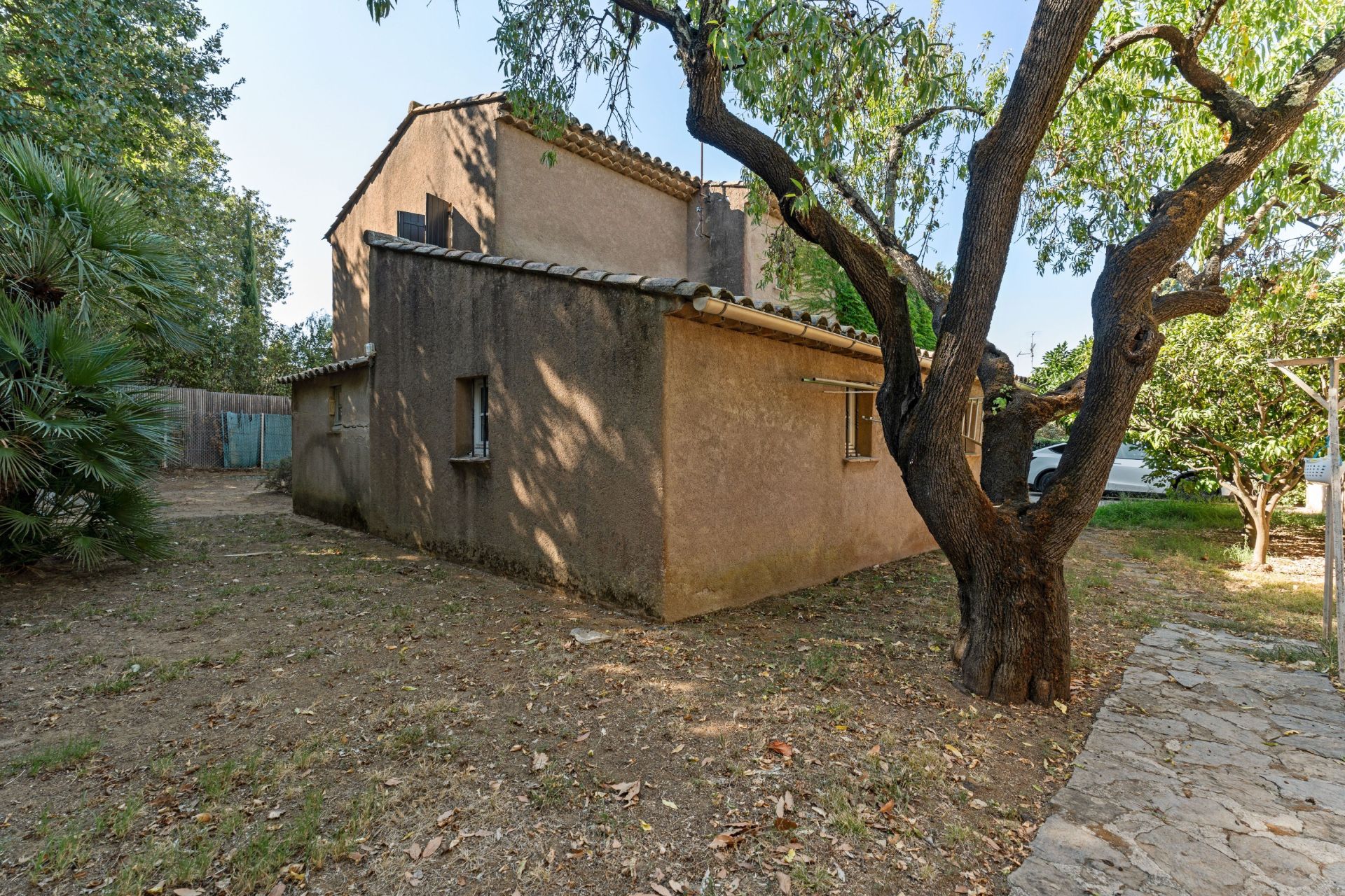 provencal house 5 Rooms for sale on ST TROPEZ (83990)