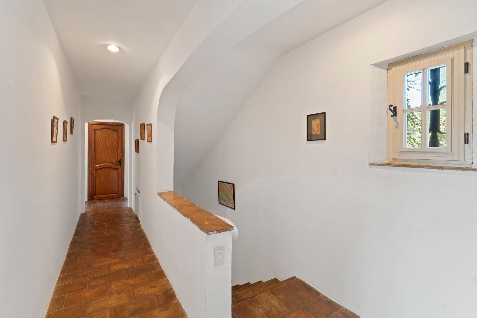 provencal house 5 Rooms for sale on ST TROPEZ (83990)