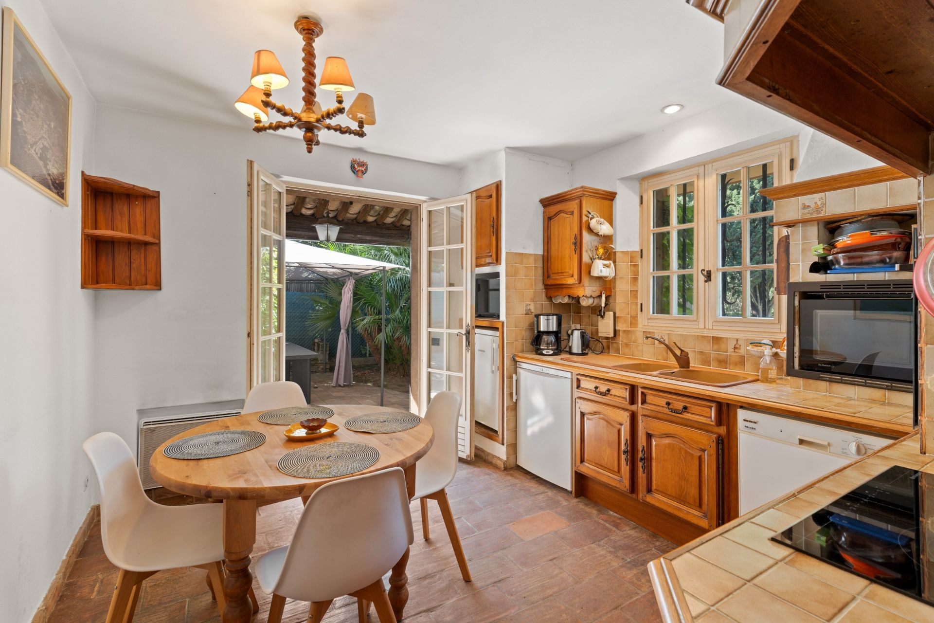 provencal house 5 Rooms for sale on ST TROPEZ (83990)