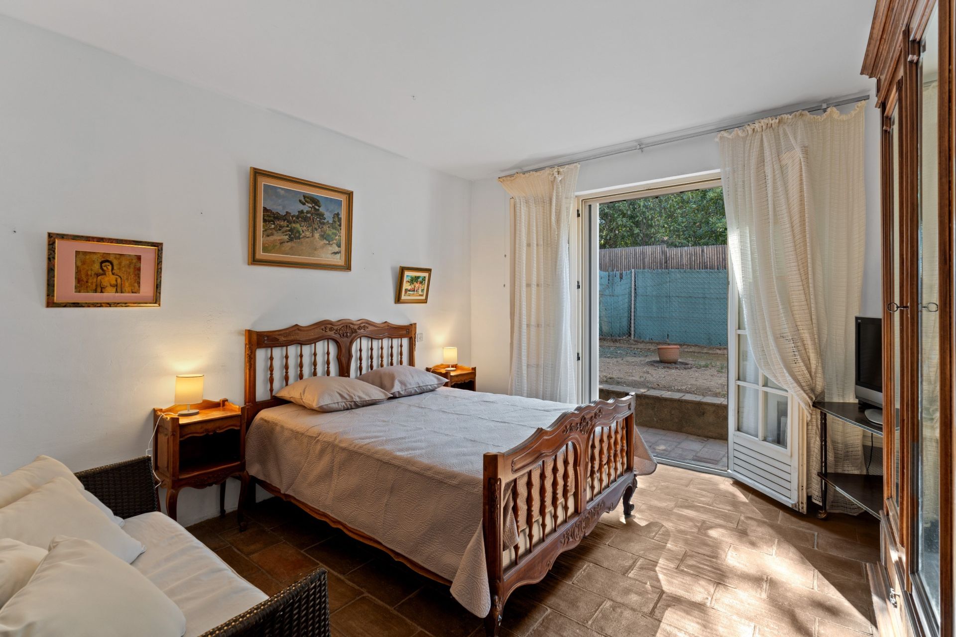 provencal house 5 Rooms for sale on ST TROPEZ (83990)