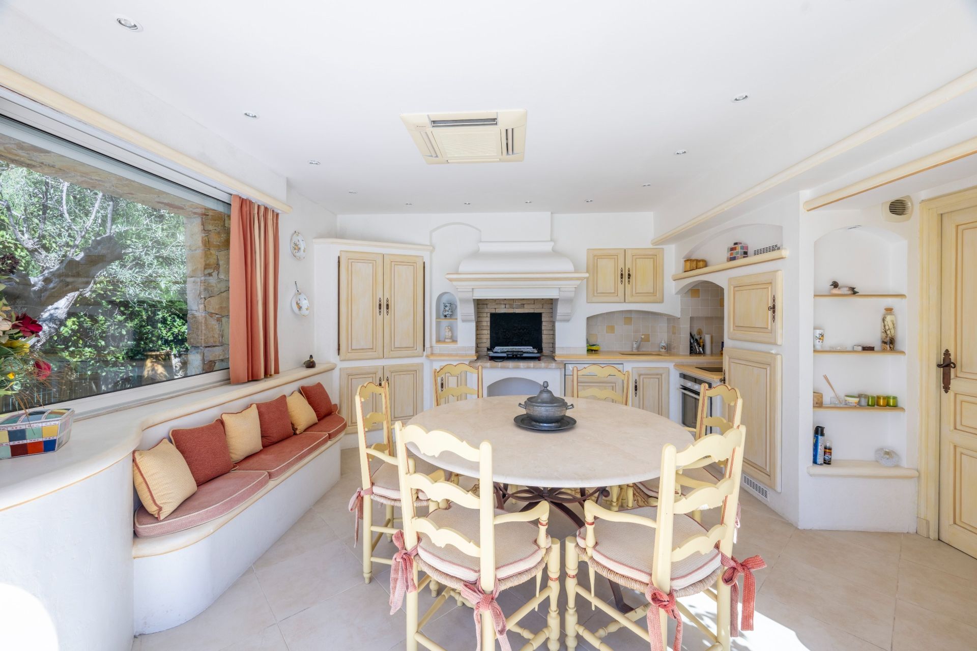 maison provençale 7 Pièces en vente sur MOUGINS (06250)