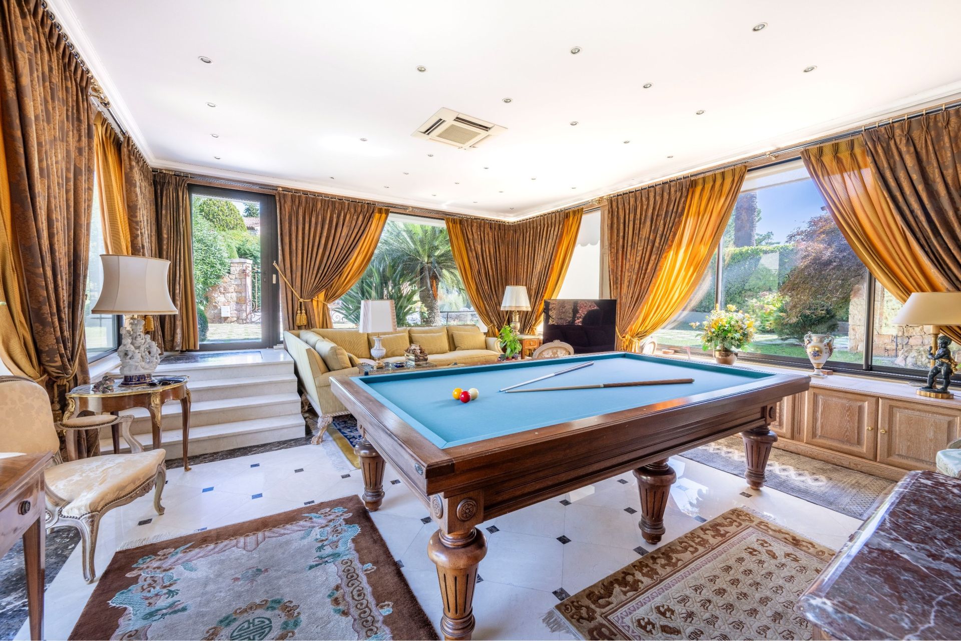 maison provençale 7 Pièces en vente sur MOUGINS (06250)