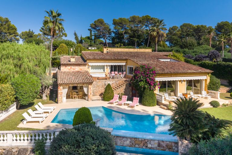 maison provençale 7 Pièces en vente sur MOUGINS (06250)