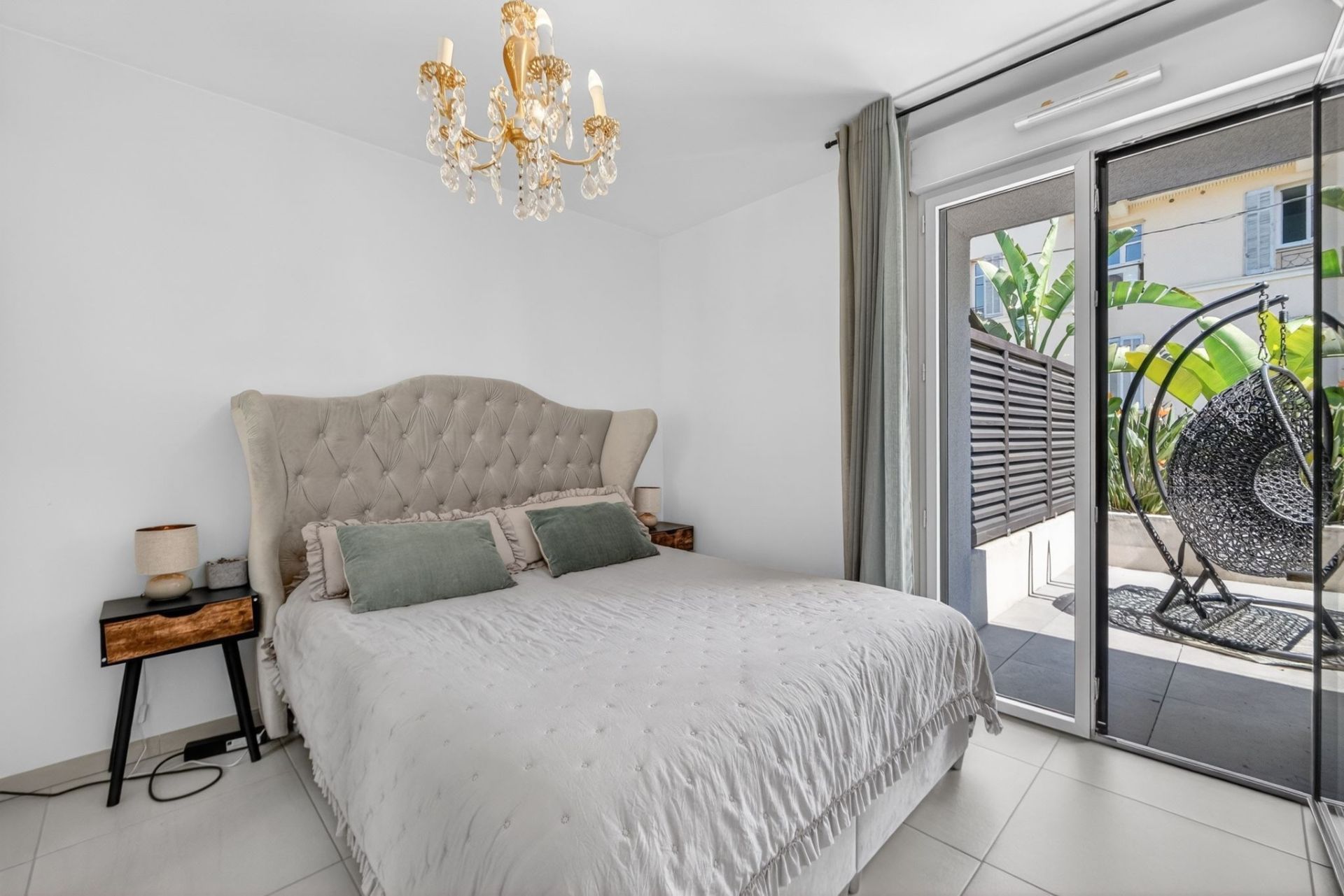 apartment 2 Rooms for sale on CANNES (06400)