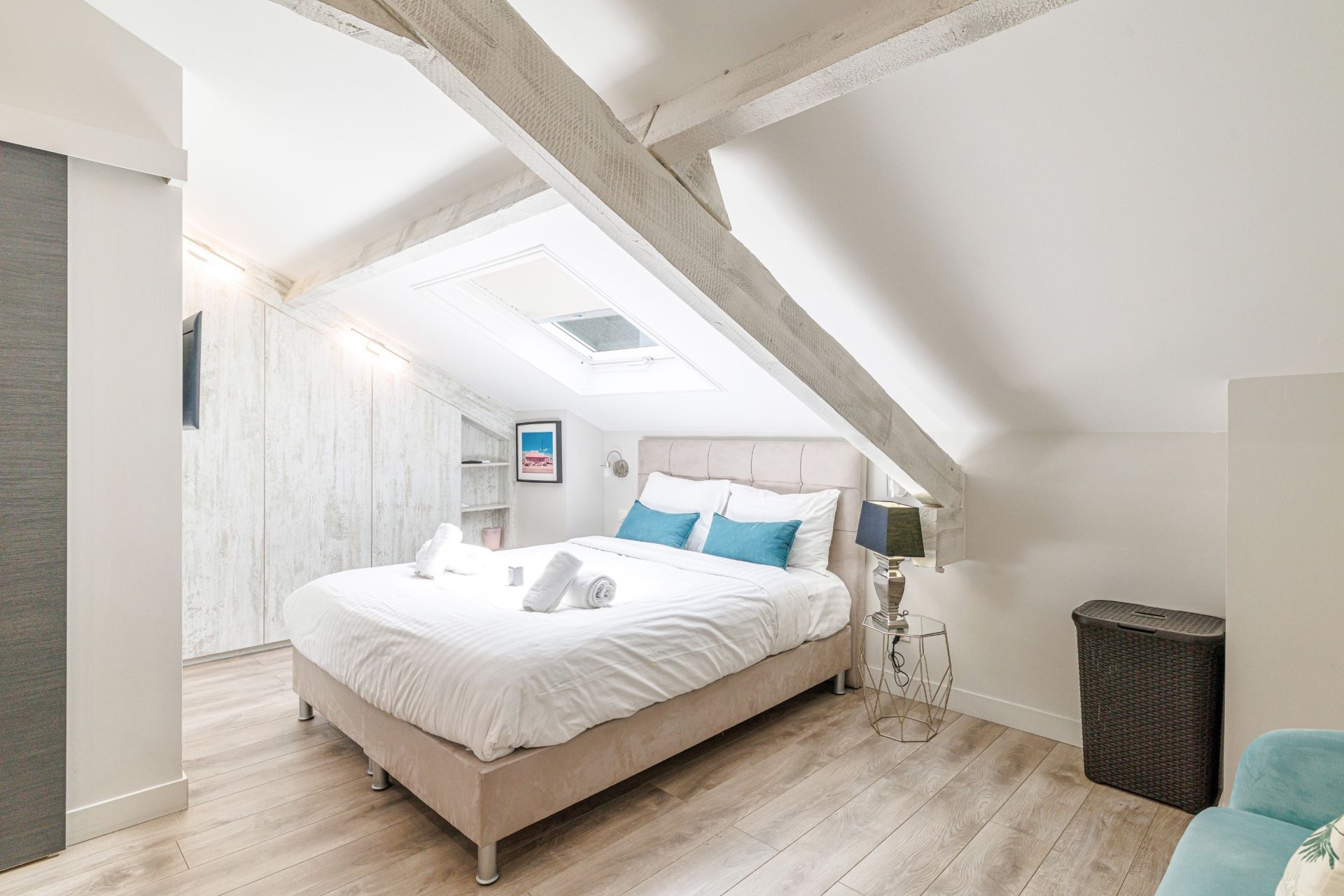 apartment 4 Rooms for sale on CANNES (06400)