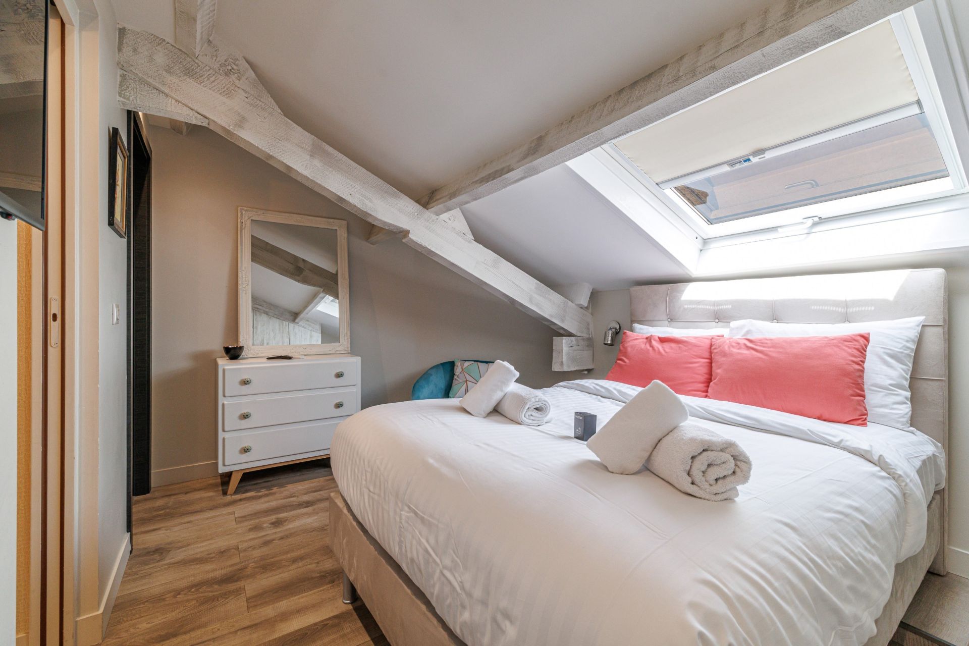 apartment 4 Rooms for sale on CANNES (06400)