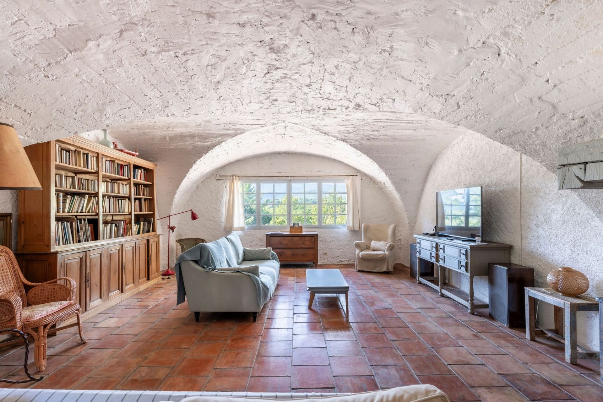 mas 10 Rooms for sale on TOURRETTES (83440)