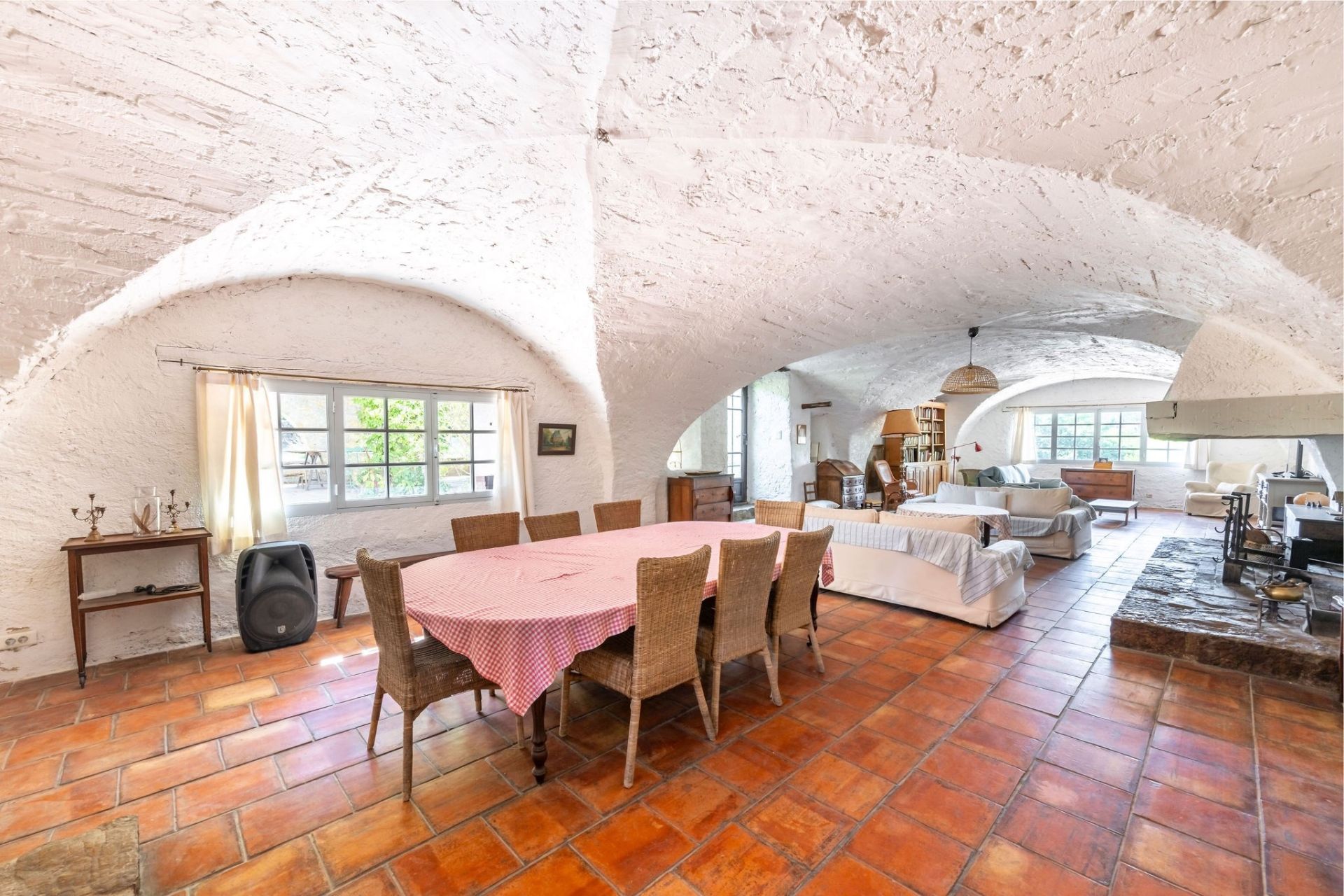 mas 10 Rooms for sale on TOURRETTES (83440)