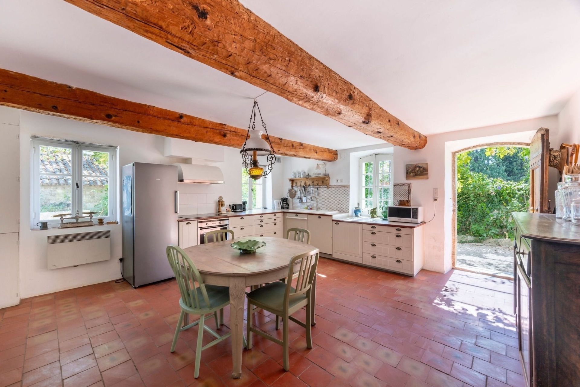 mas 10 Rooms for sale on TOURRETTES (83440)
