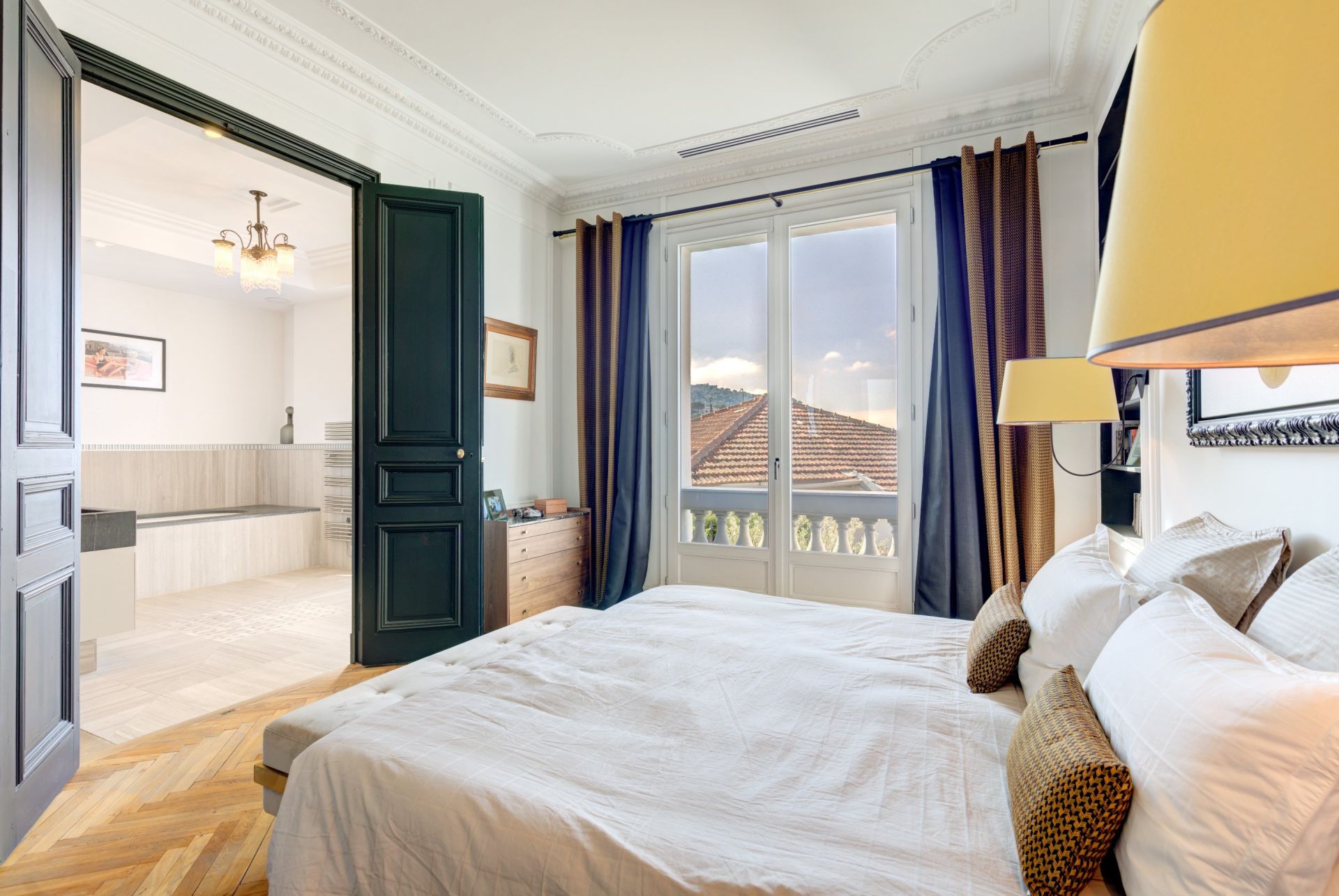 hôtel particulier 8 Pièces en vente sur NICE (06000)