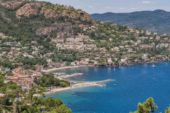Sale Provencal house Théoule-sur-Mer 7&nbsp;Rooms 180&nbsp;m²