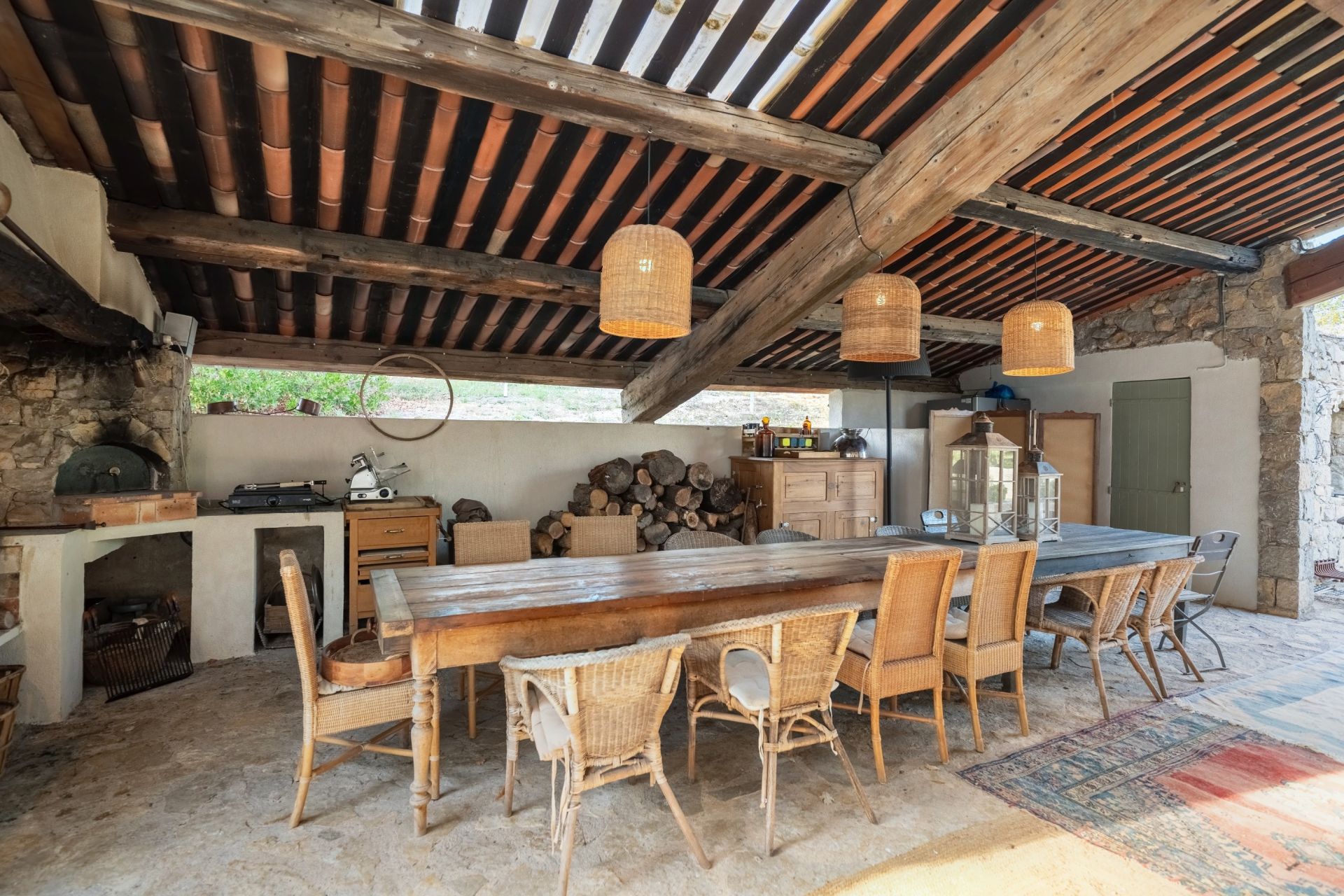 maison provençale 6 Pièces en vente sur ST PAUL EN FORET (83440)