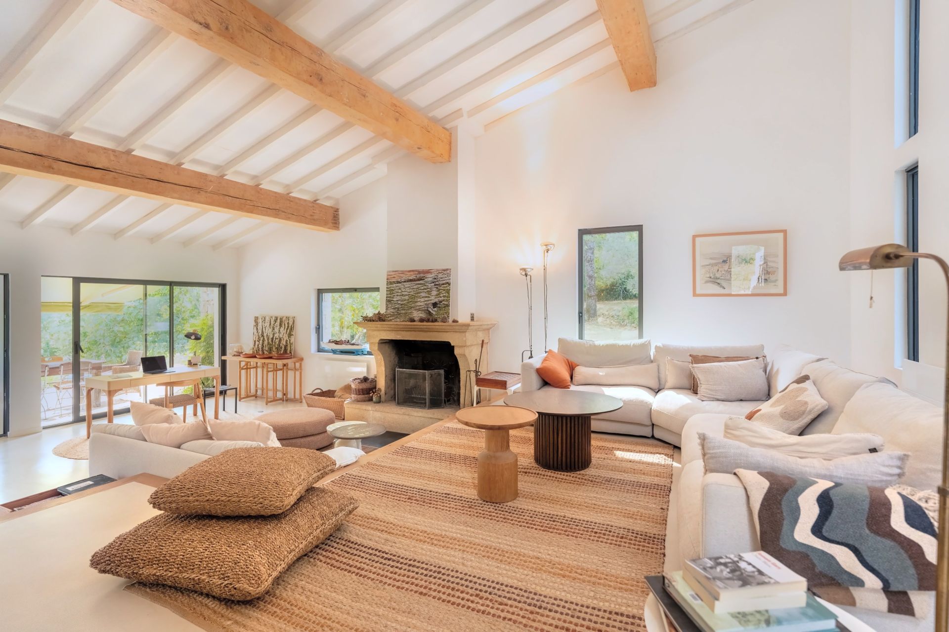maison provençale 6 Pièces en vente sur ST PAUL EN FORET (83440)