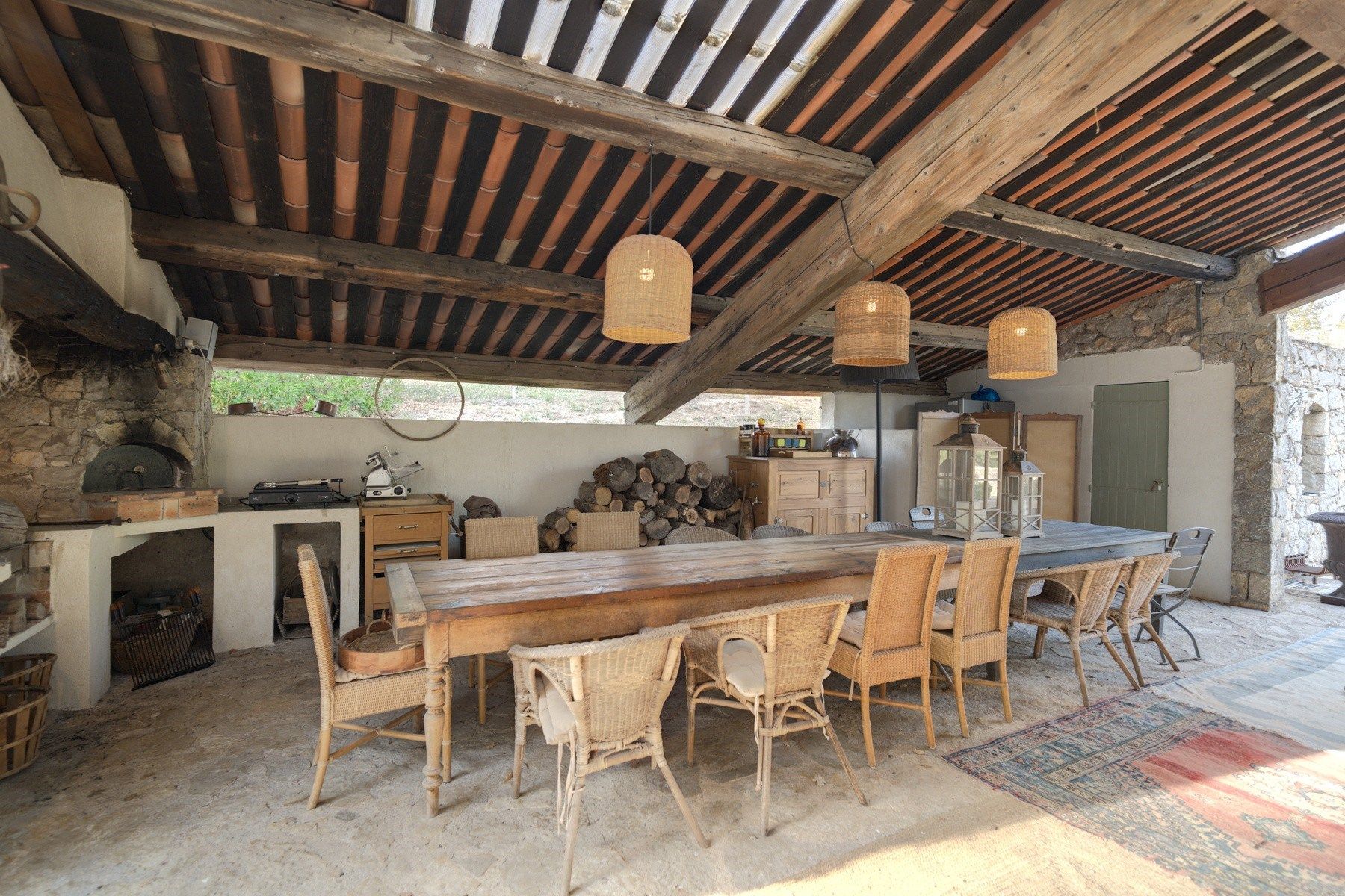 maison provençale 6 Pièces en vente sur ST PAUL EN FORET (83440)