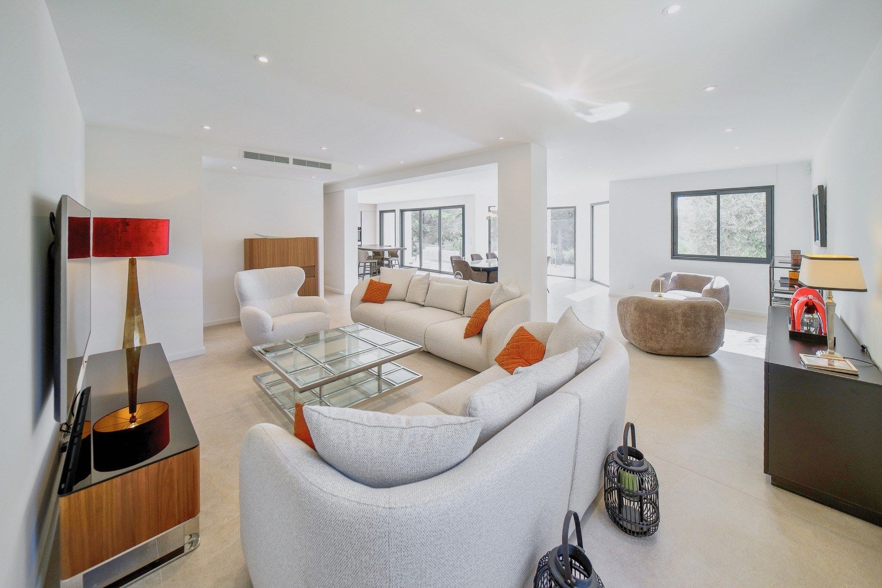 villa 9 Pièces en vente sur CHATEAUNEUF GRASSE (06740)
