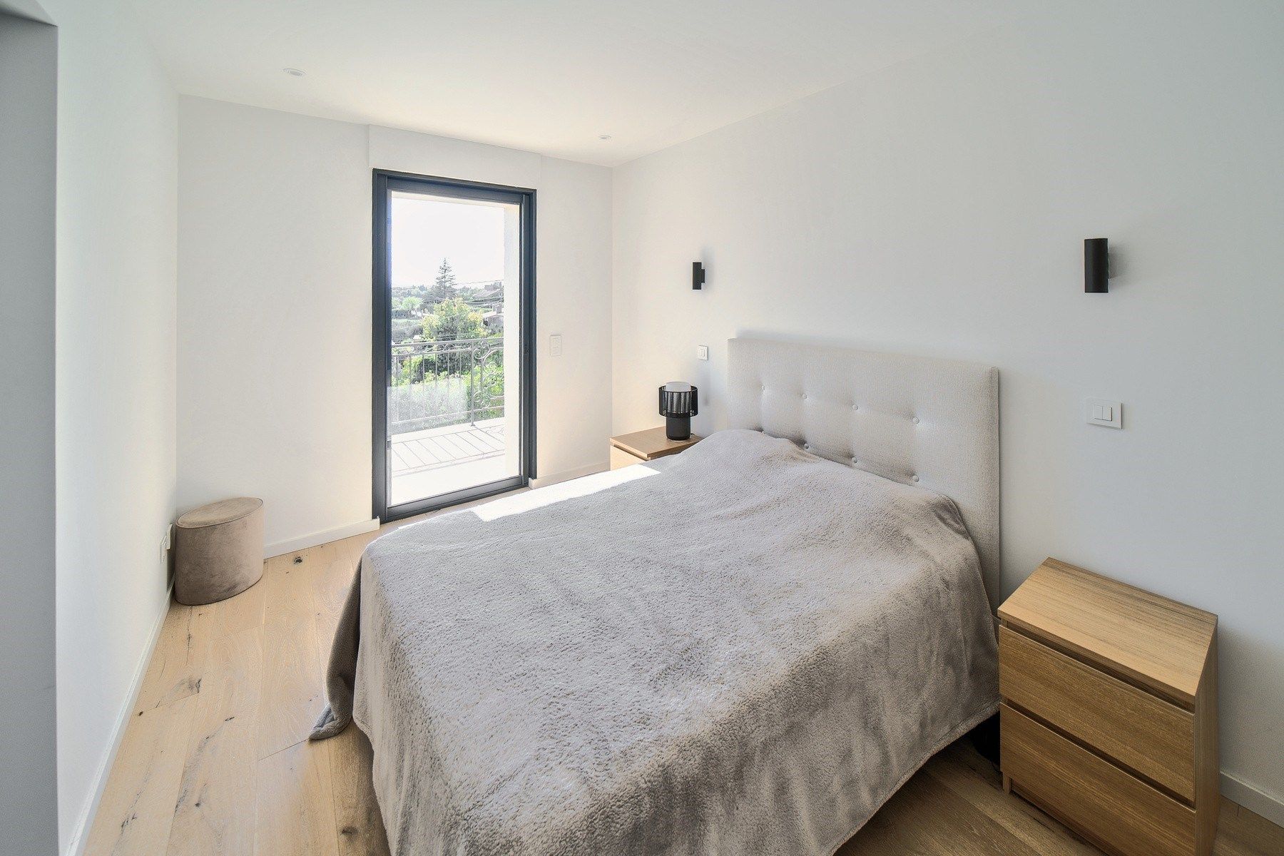 villa 9 Pièces en vente sur CHATEAUNEUF GRASSE (06740)