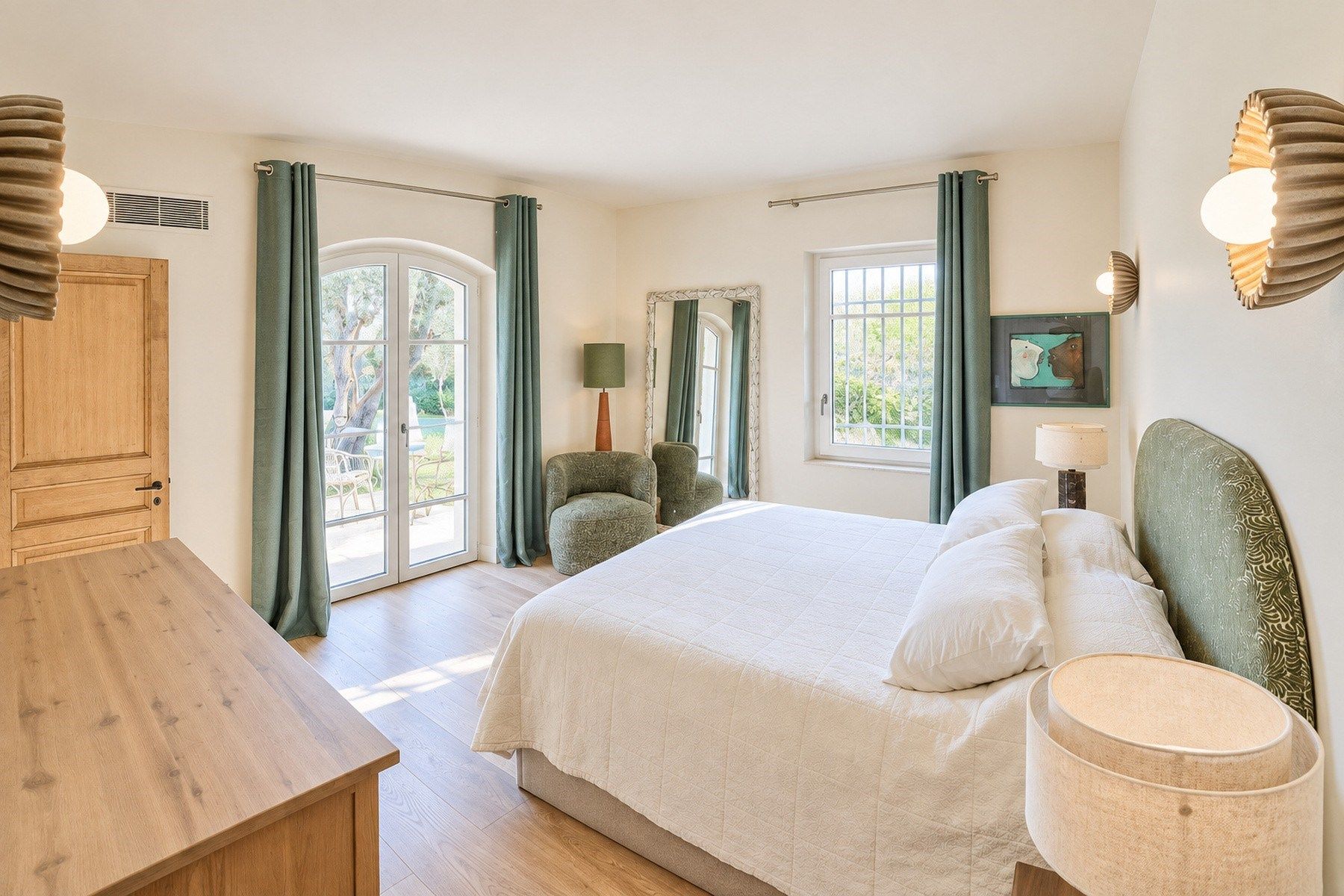 maison provençale 8 Pièces en vente sur PLASCASSIER (06130)