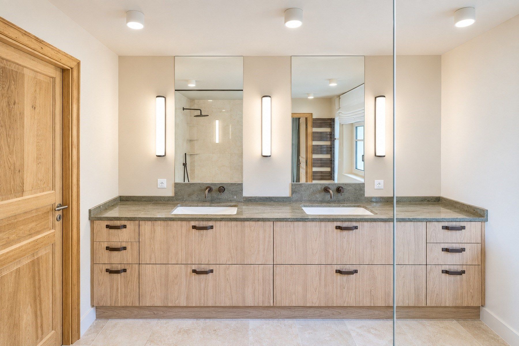 maison provençale 8 Pièces en vente sur PLASCASSIER (06130)