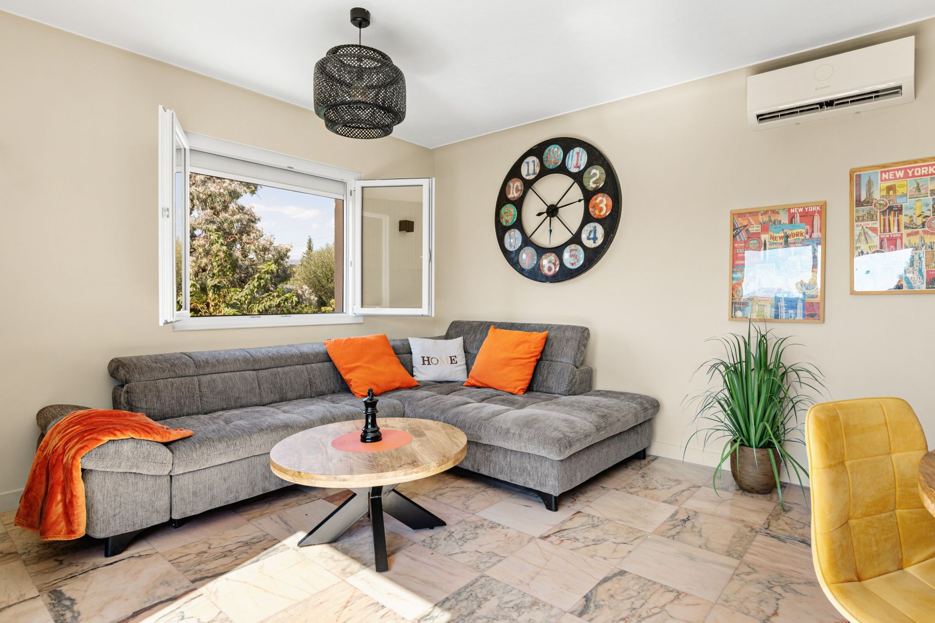 appartement 5 Pièces en vente sur MOUGINS (06250)