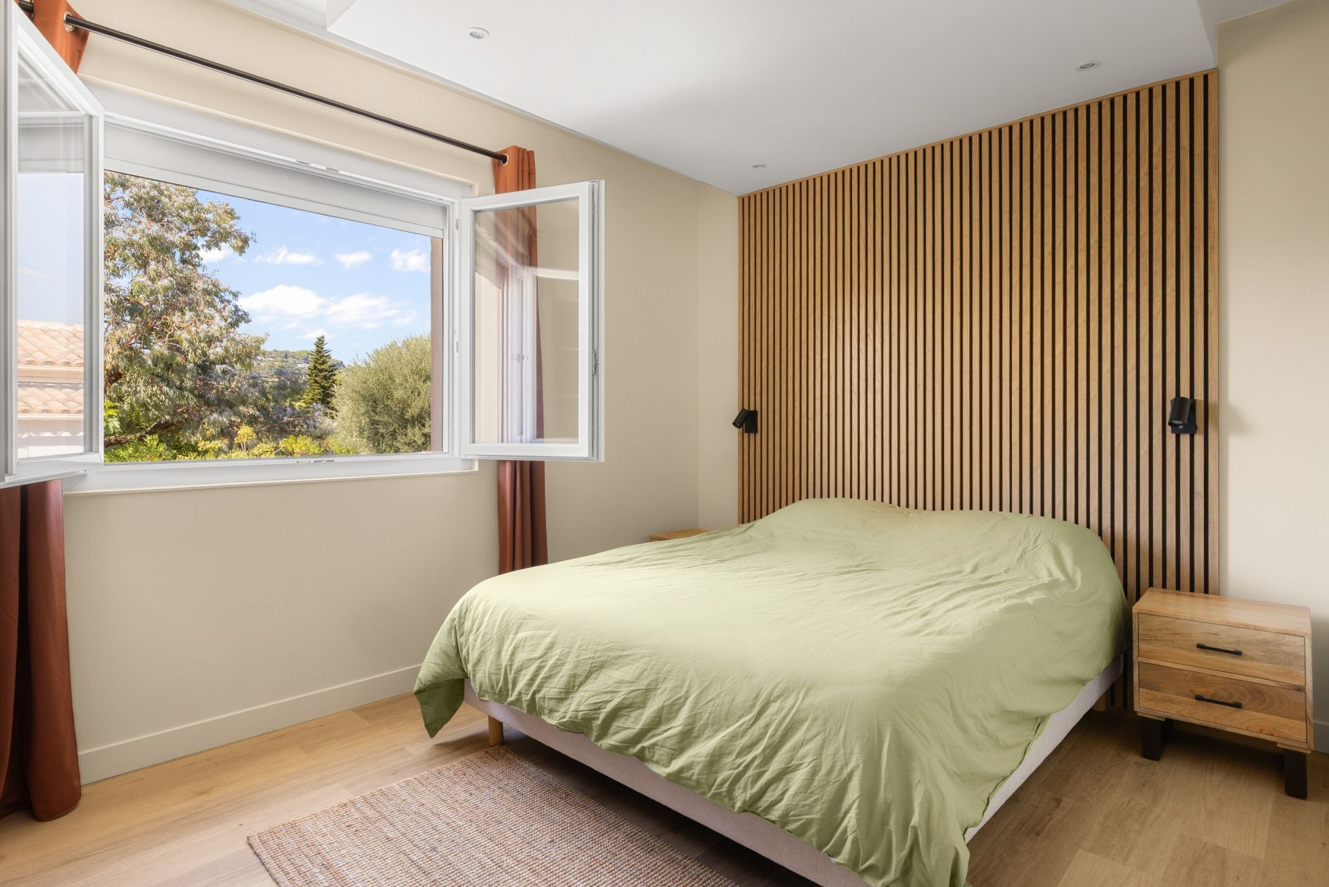 appartement 5 Pièces en vente sur MOUGINS (06250)