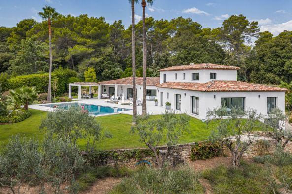 Vente Maison contemporaine Mougins 10&nbsp;Pièces 475&nbsp;m²