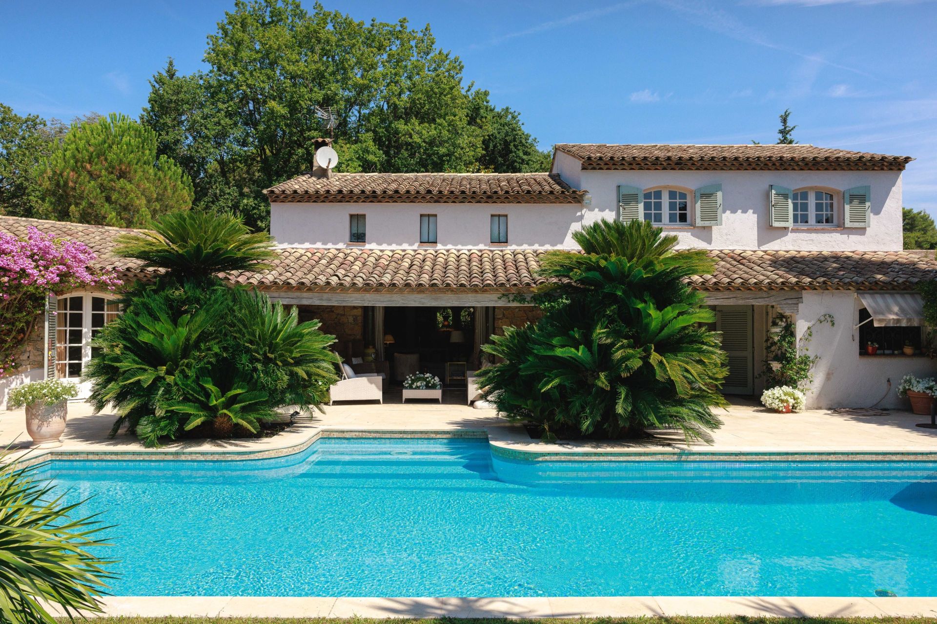 villa 7 Pièces en vente sur MOUGINS (06250)