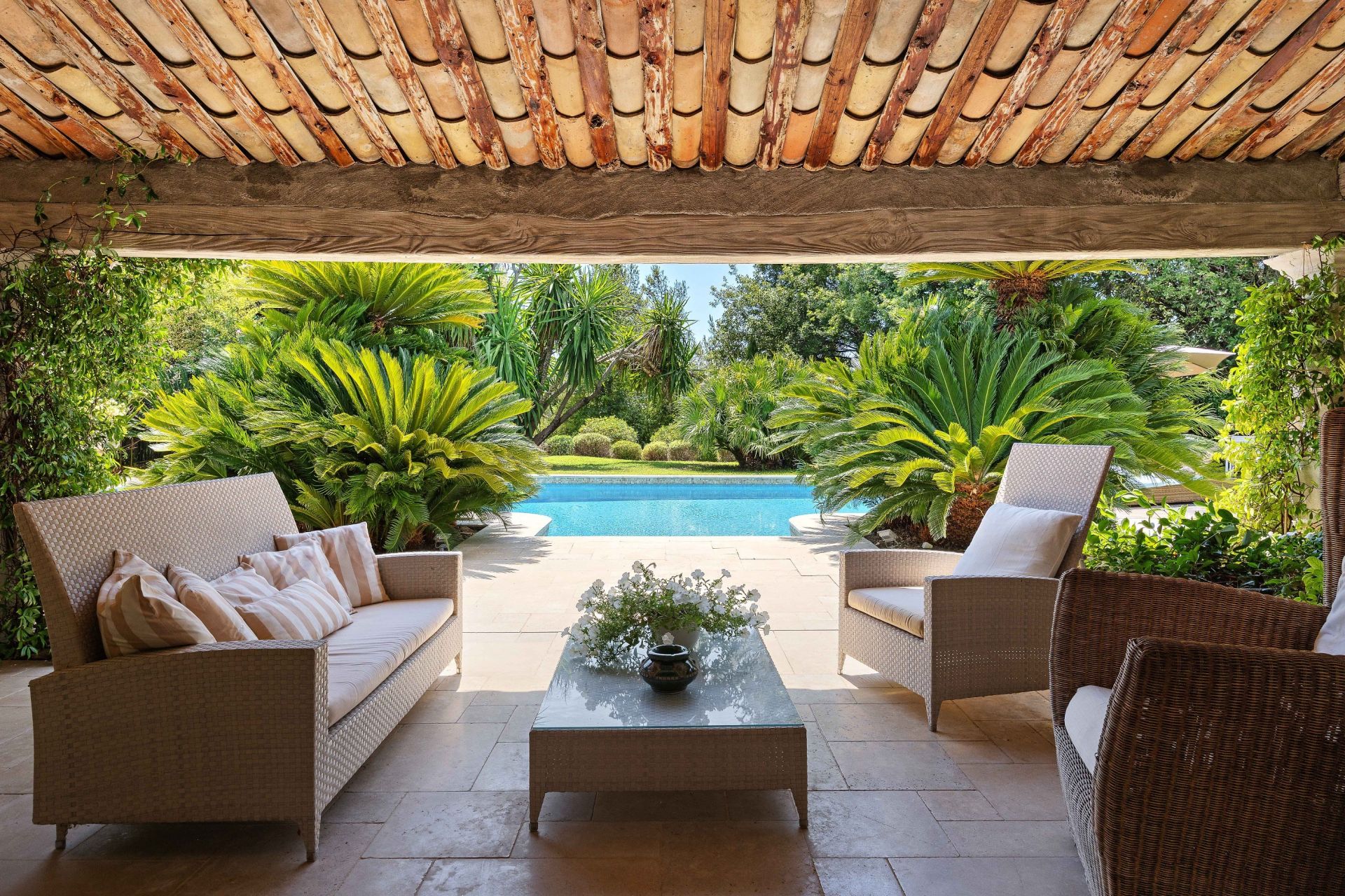 villa 7 Pièces en vente sur MOUGINS (06250)