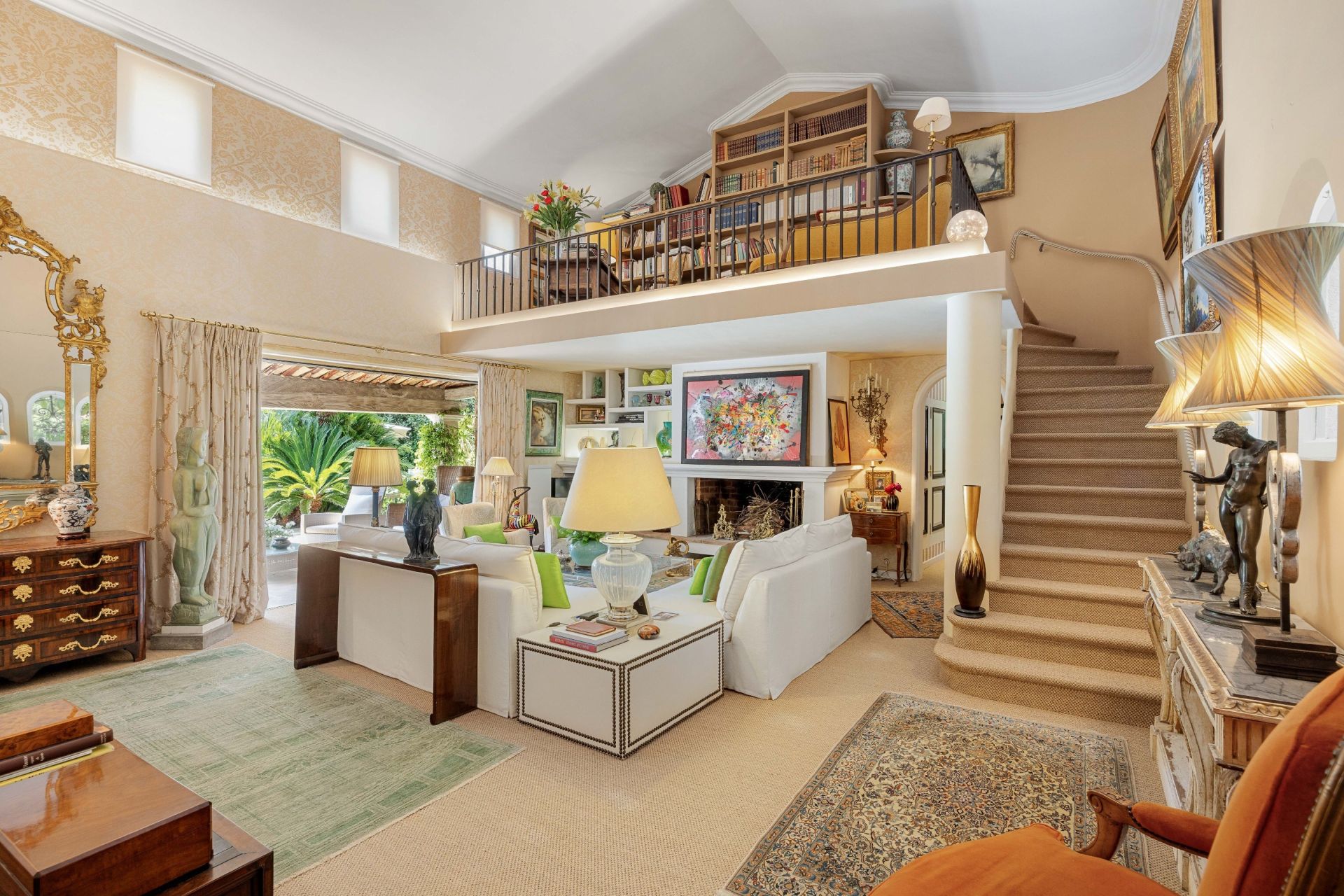 villa 7 Pièces en vente sur MOUGINS (06250)